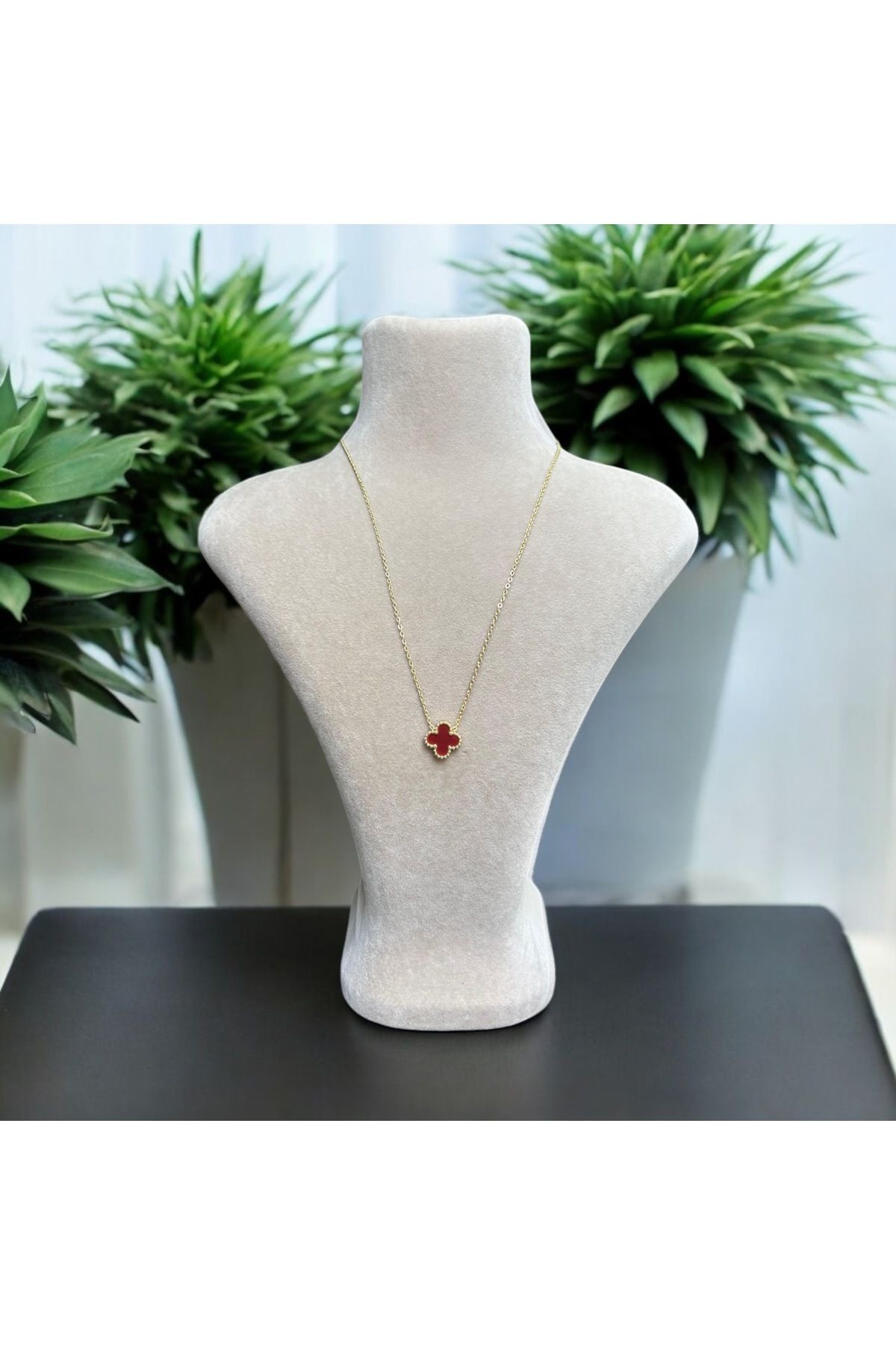Sedef Taşlı Van Cleef Kolye