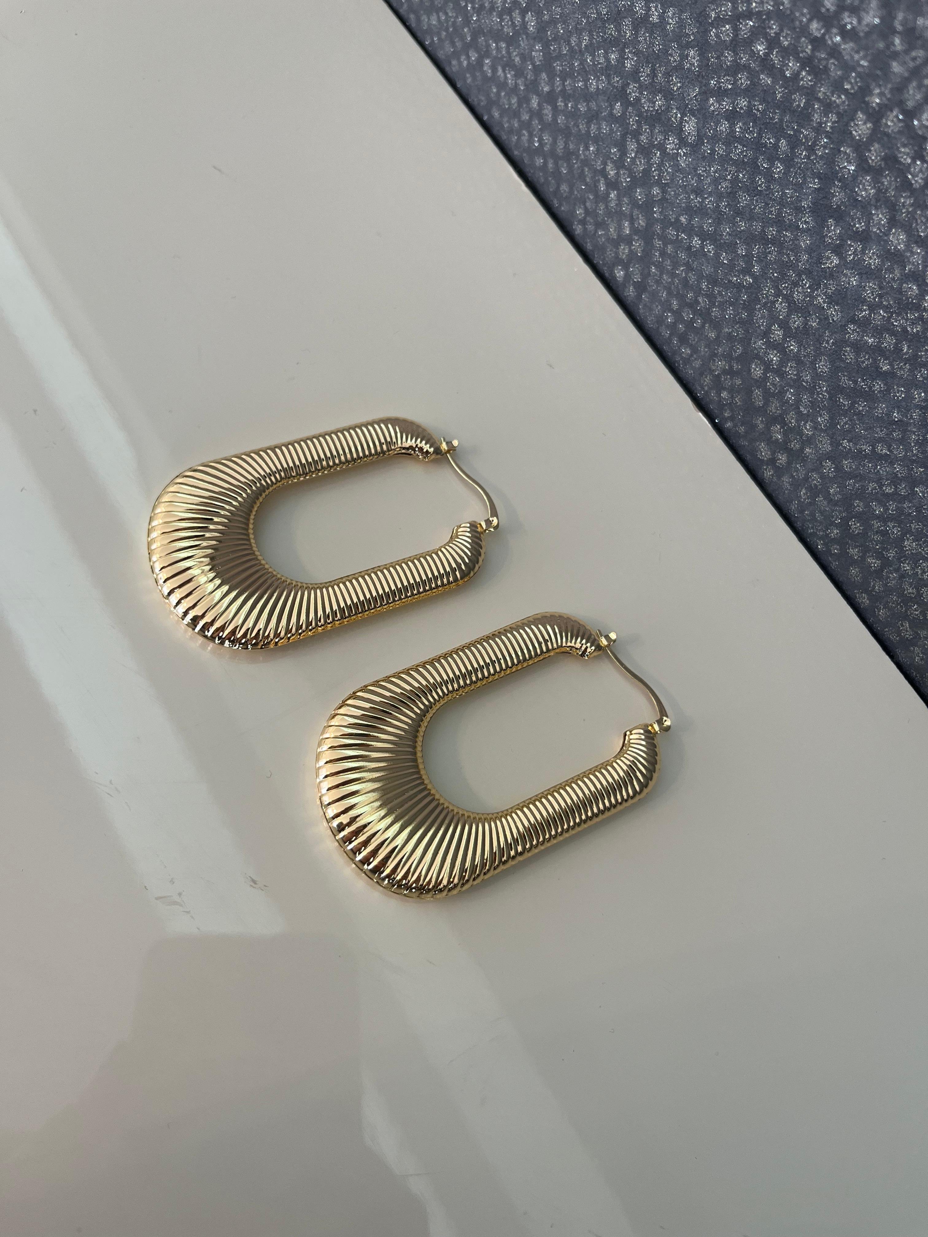 Gold Pinterest Küpe