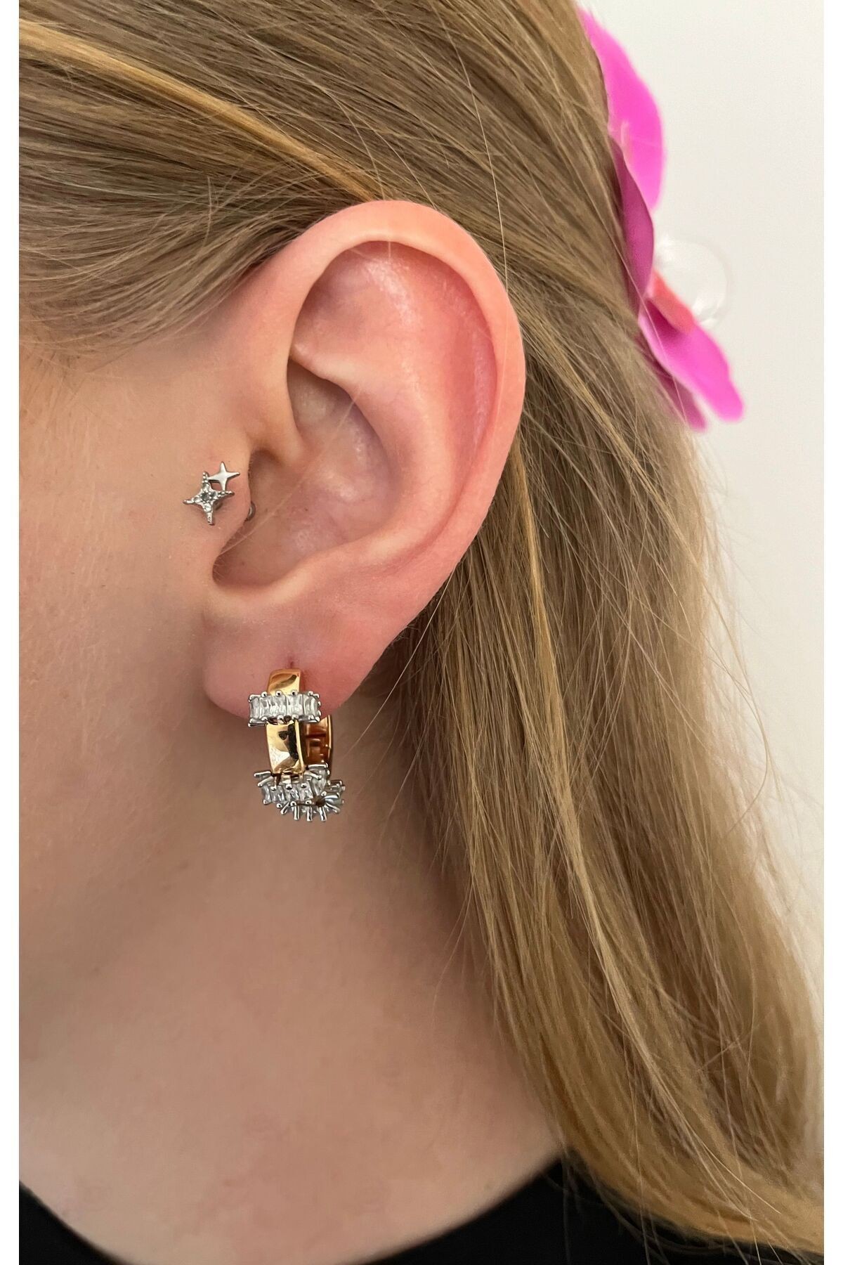 Zirkon Taşlı Rose Gold Küpe
