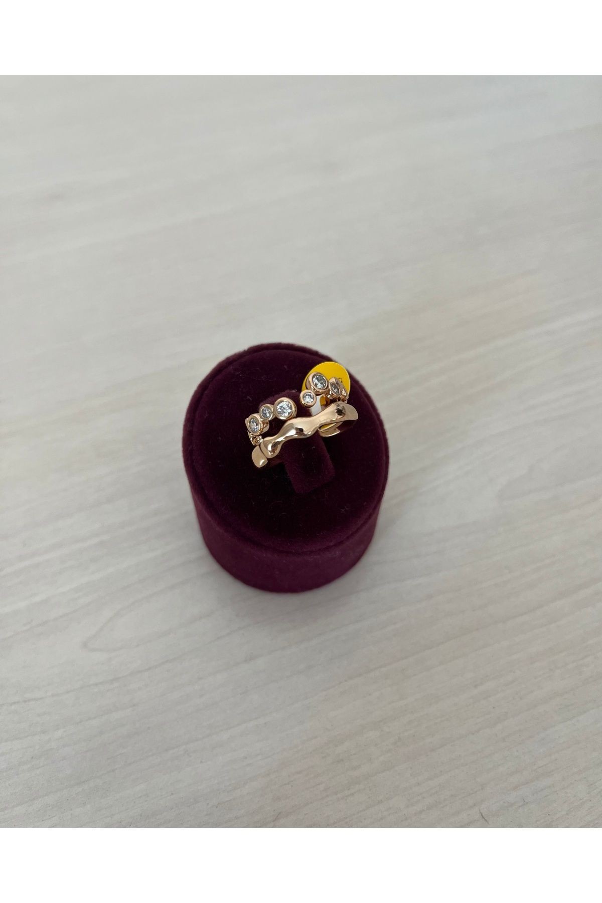 Xuping Modern Rose Gold Yüzük