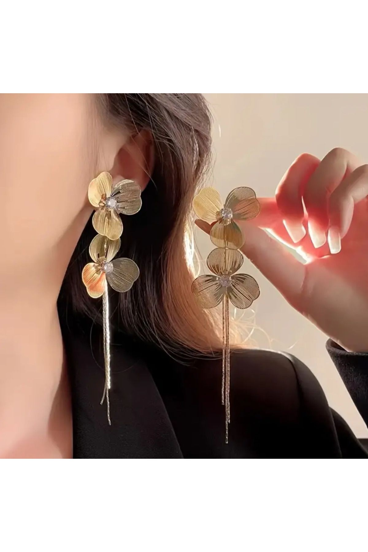 Gold Çiçekli Küpe