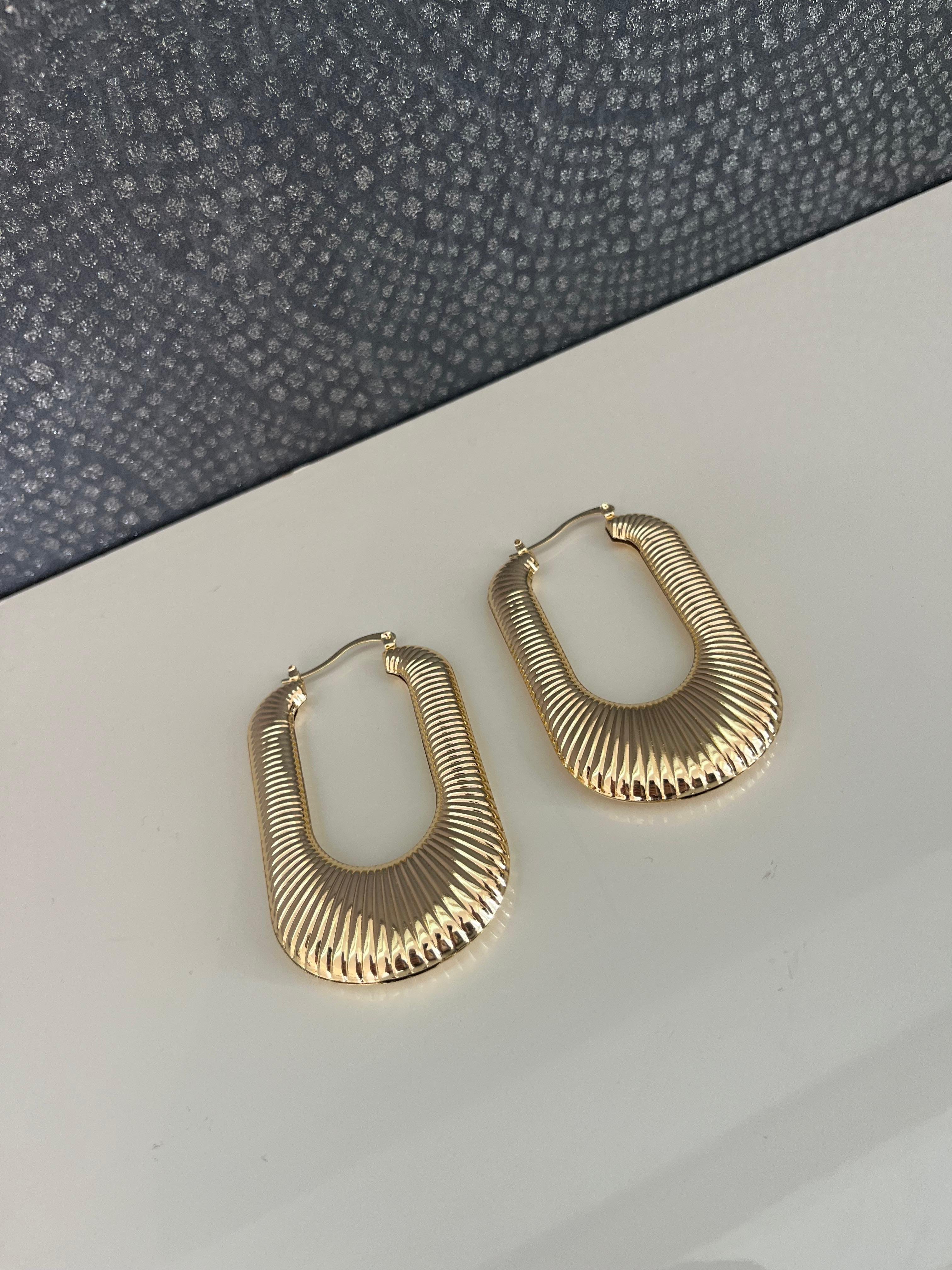 Gold Pinterest Küpe
