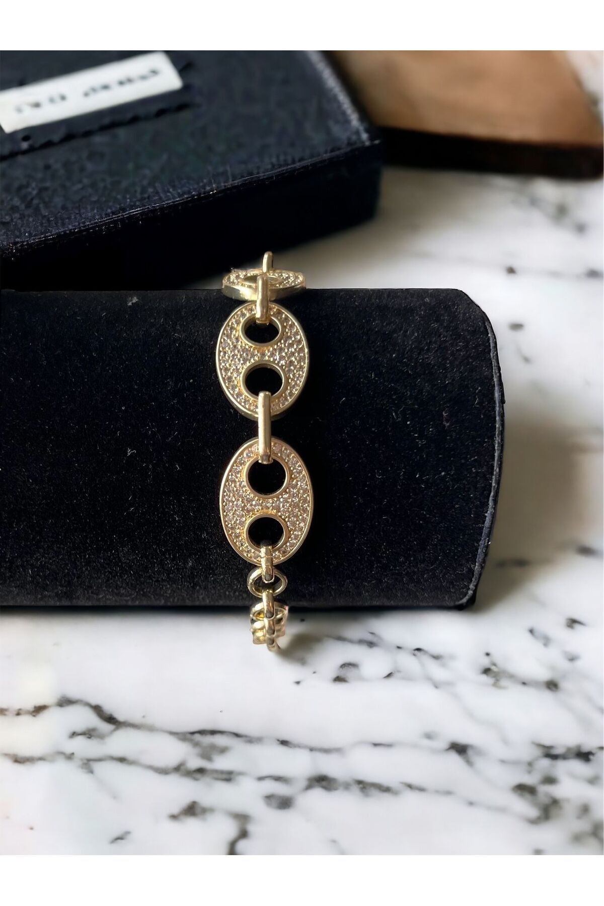 Kadın Gold Taşlı Bileklik