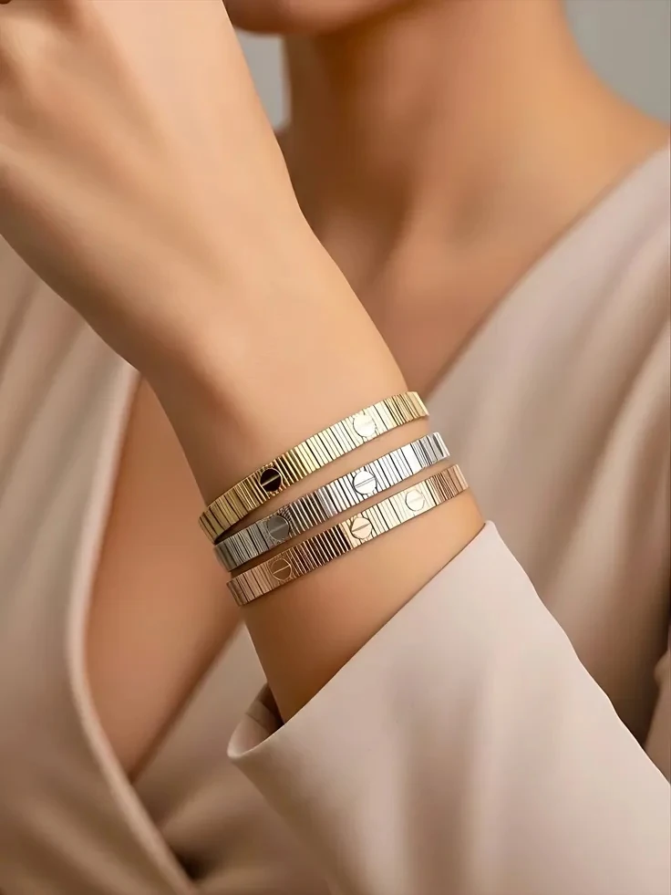 Yeni Model Cartier Love Bileklik 