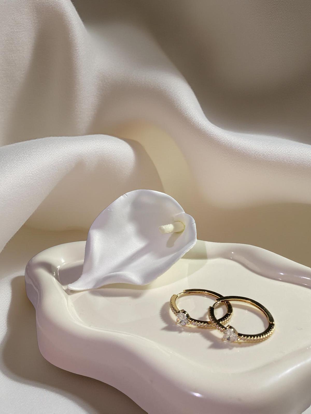 Çelik Taşlı Kalpli Küpe