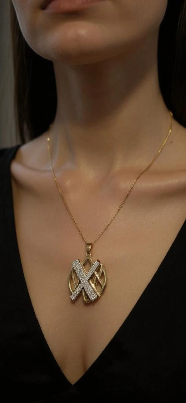 Çelik Taşlı X Kolye