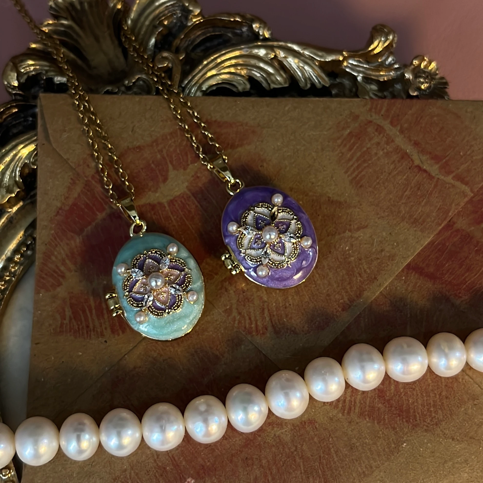 Vintage Kapaklı Locket Kolye