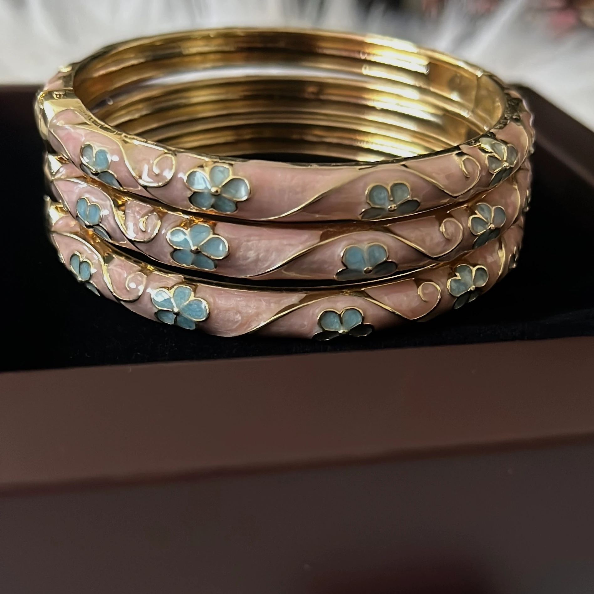 Mavi Çiçek Mineli Kelepçe