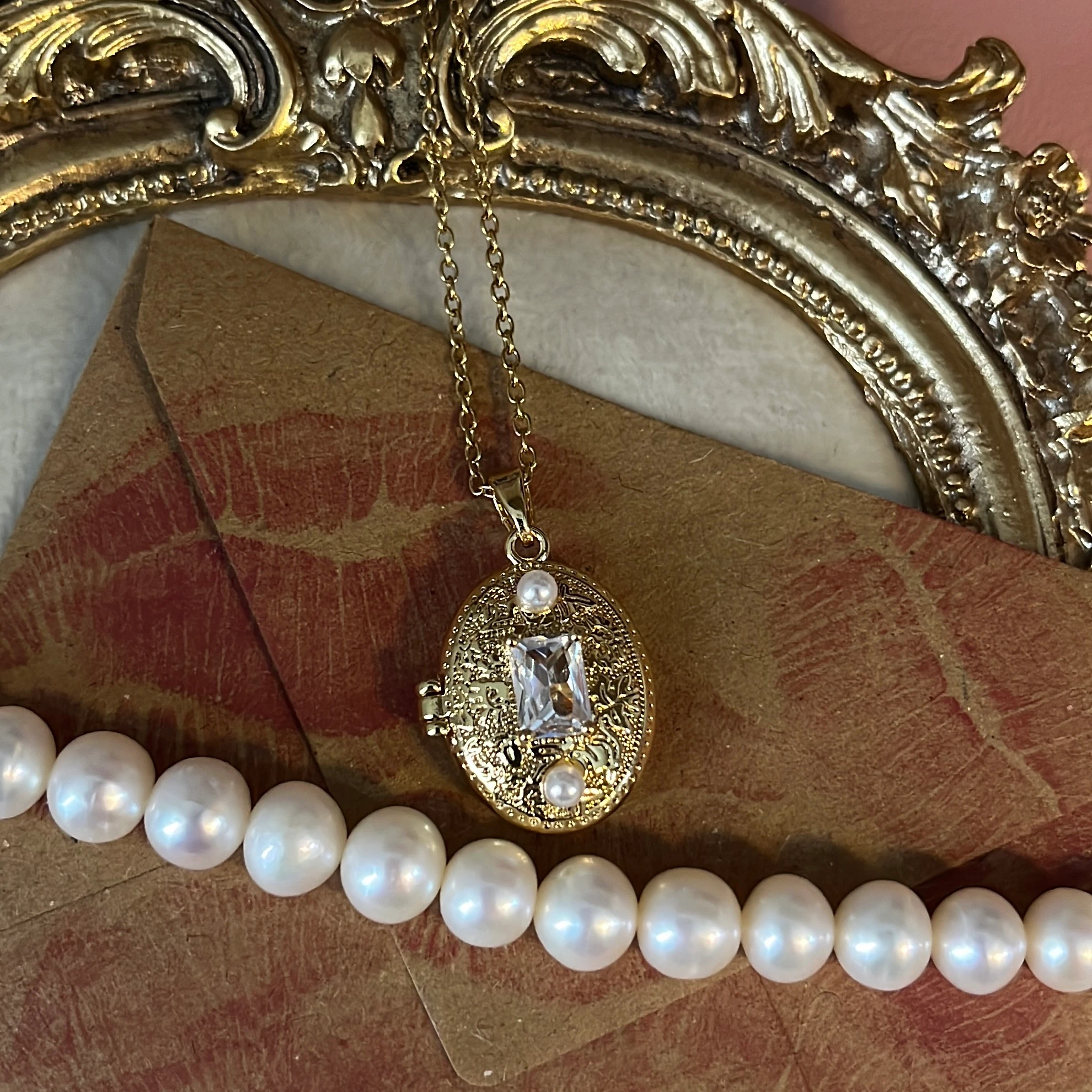 Vintage Bohem Kapaklı Locket Kolye