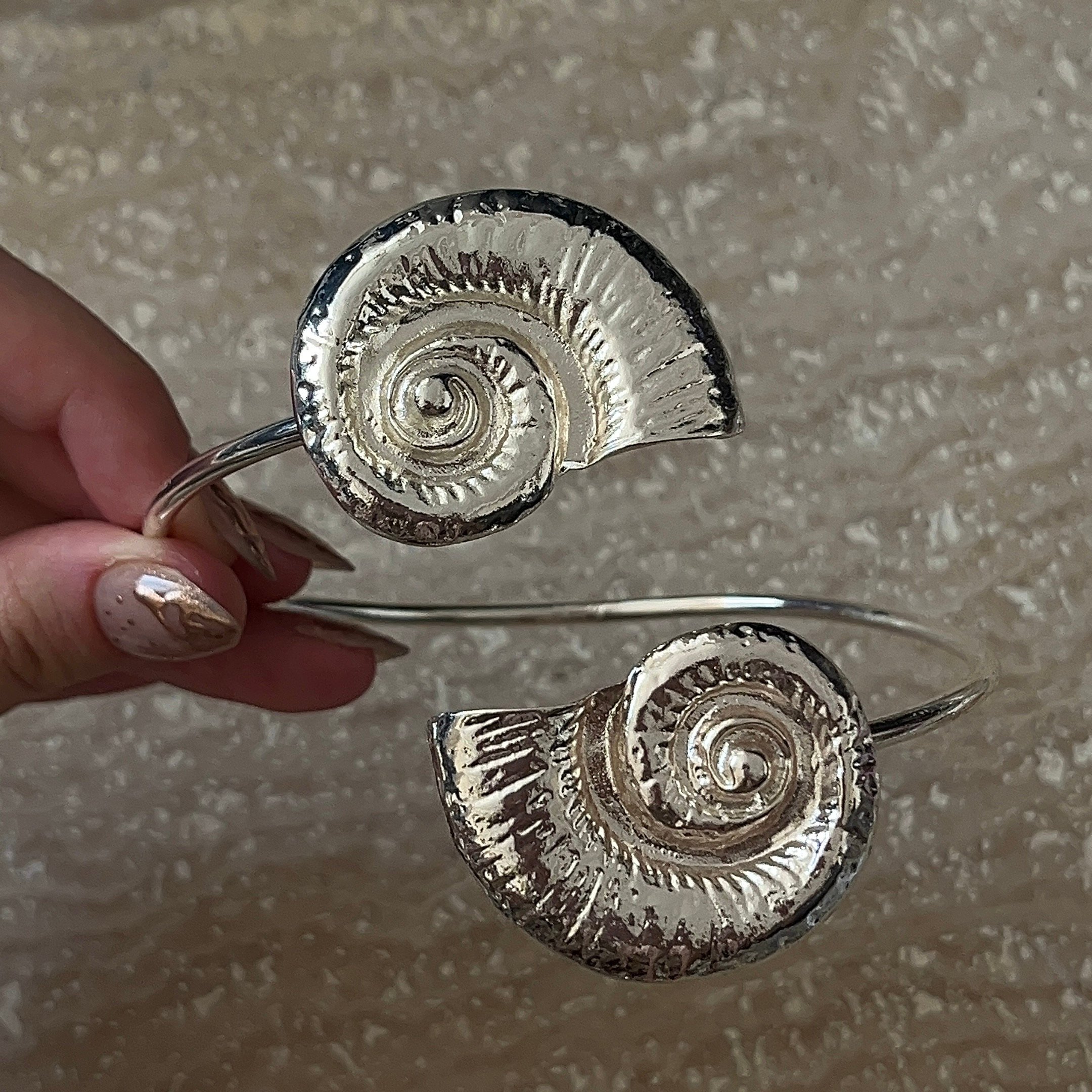 Silver Shell Armcuff Pazu Bilekliği