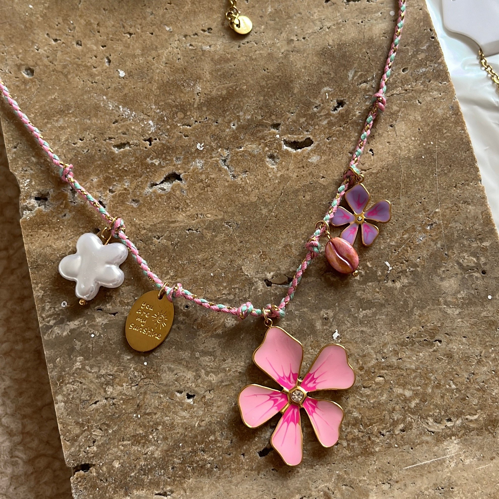 Çelik | Pink Blossom Charm Kolye