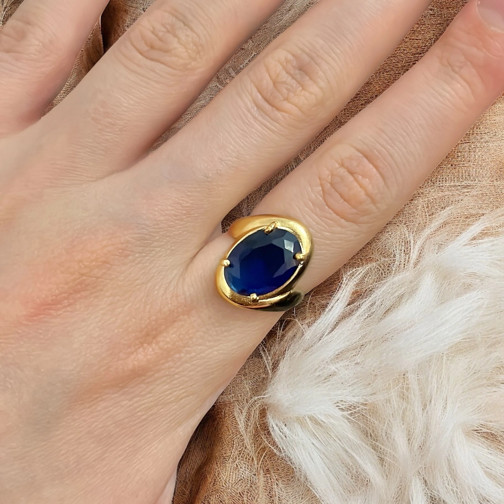 Vintage Alina Lacivert Taş Yüzük