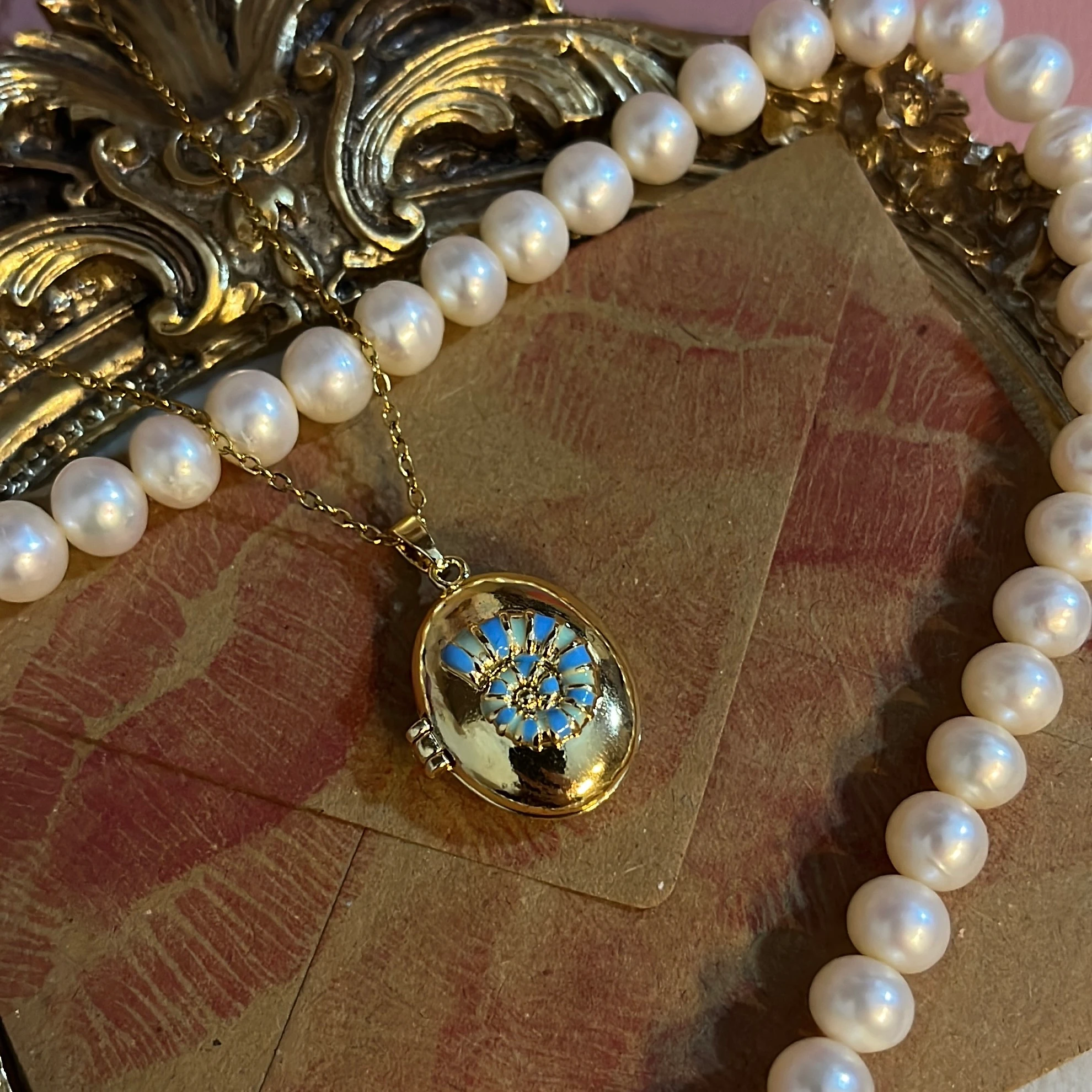 Vintage Deniz Kabuğu Kapaklı Locket Kolye