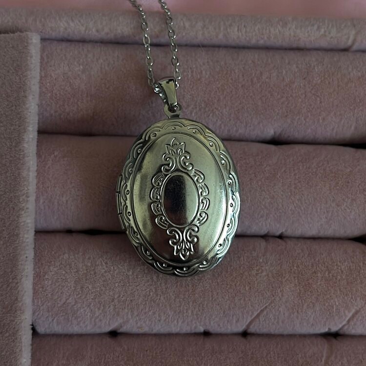 Çelik | Oval Locket Kolye
