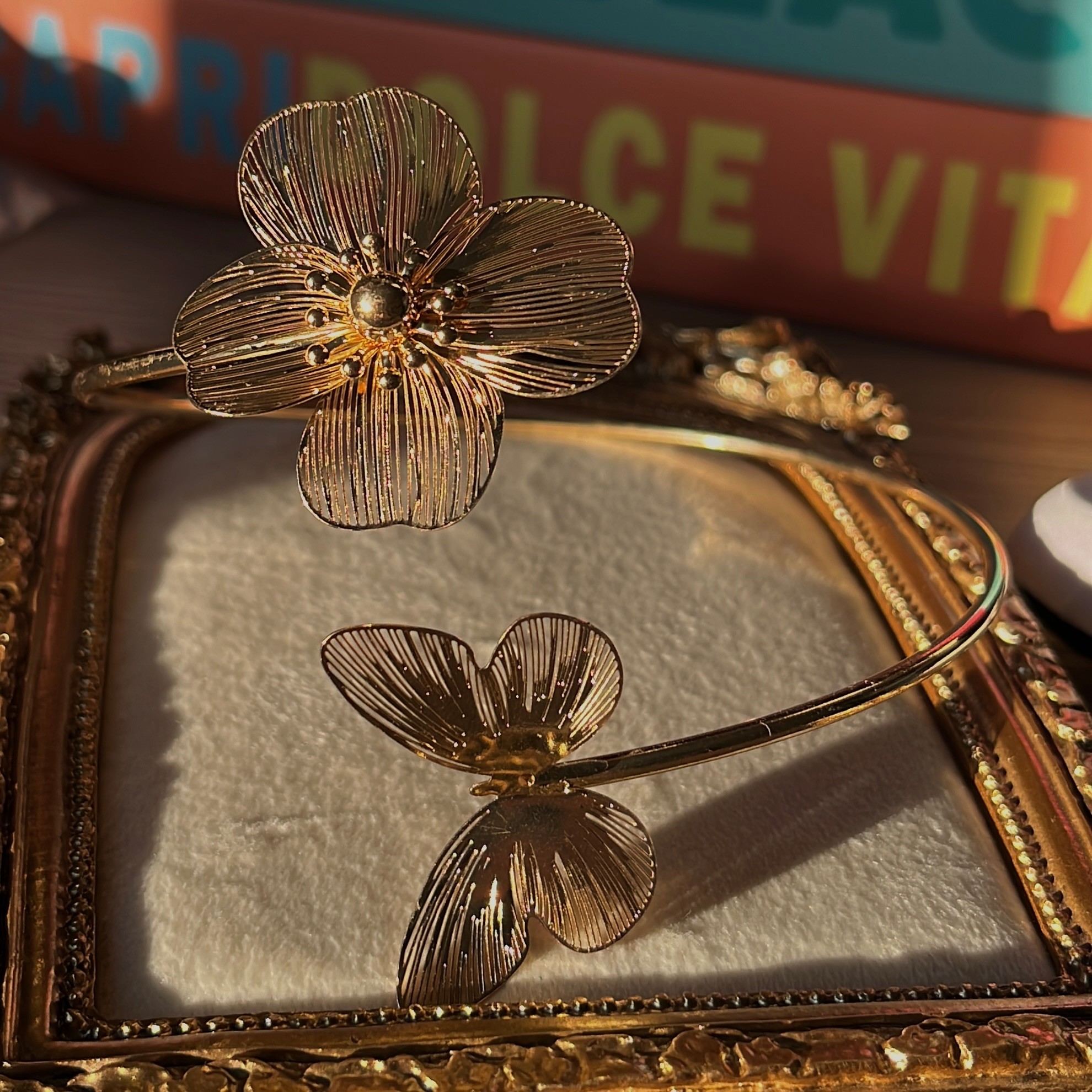 Flower Armcuff Pazu Bilekliği