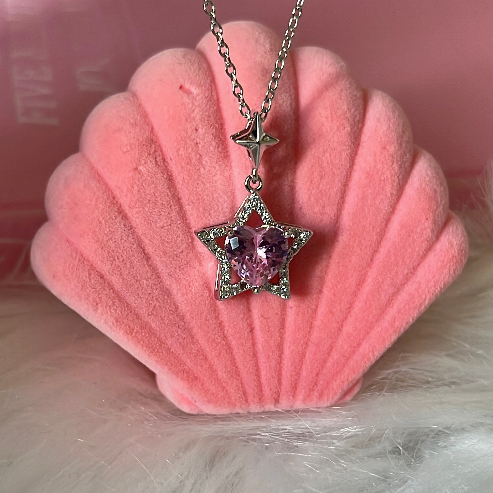 Çelik | Star with a Heart Kolye