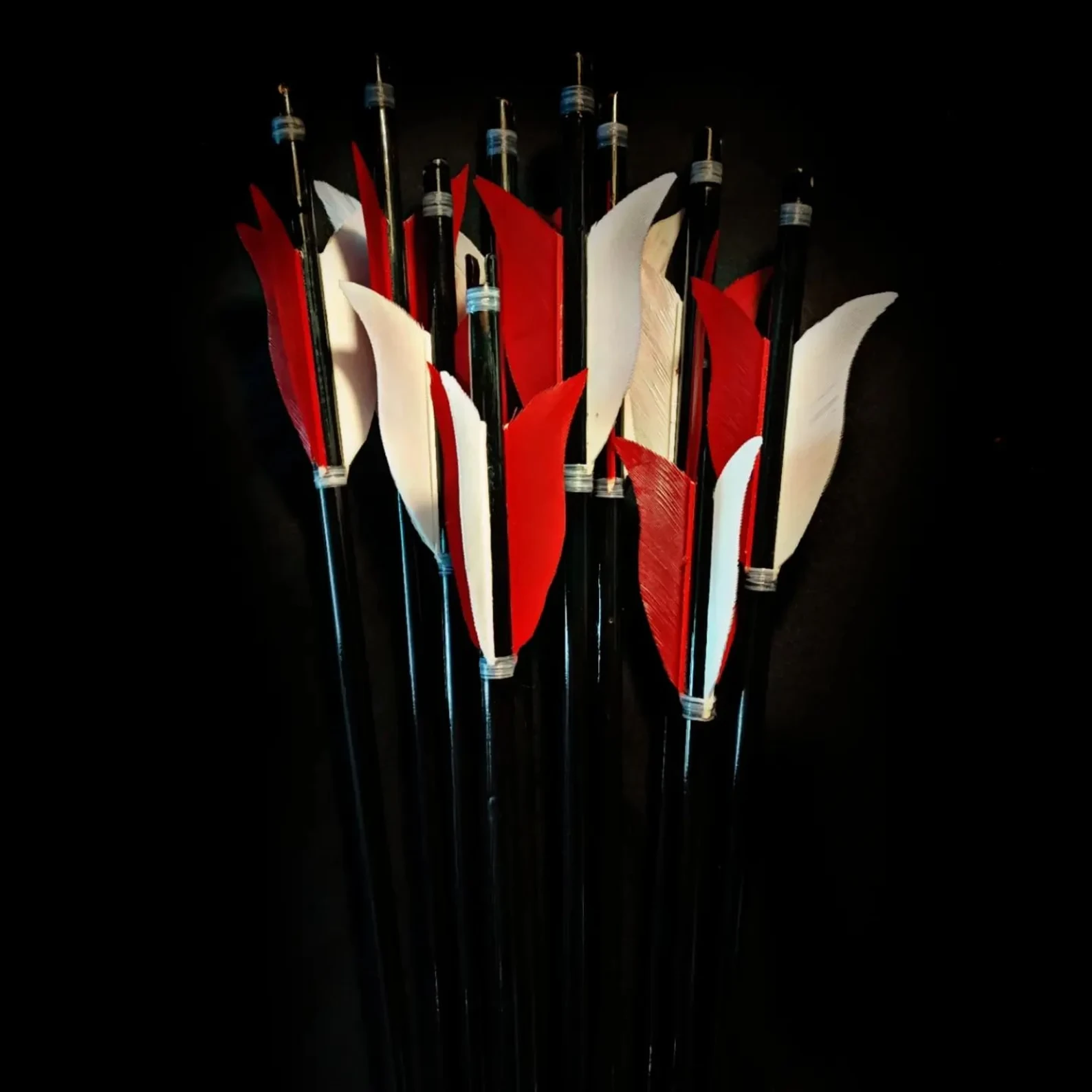 Special Red White Tulip Maned Traditional Arrows - 12 Pieces