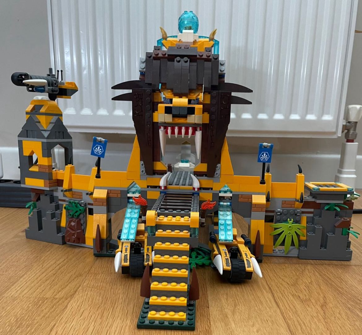 70010 LEGO® The Lion CHI Temple İkinci el