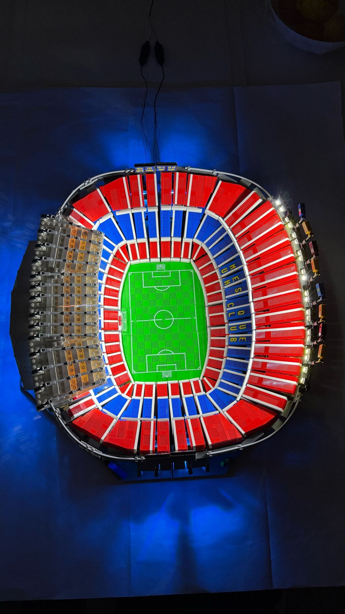 10284 LEGO Camp Nou - FC Barcelona İkinci el