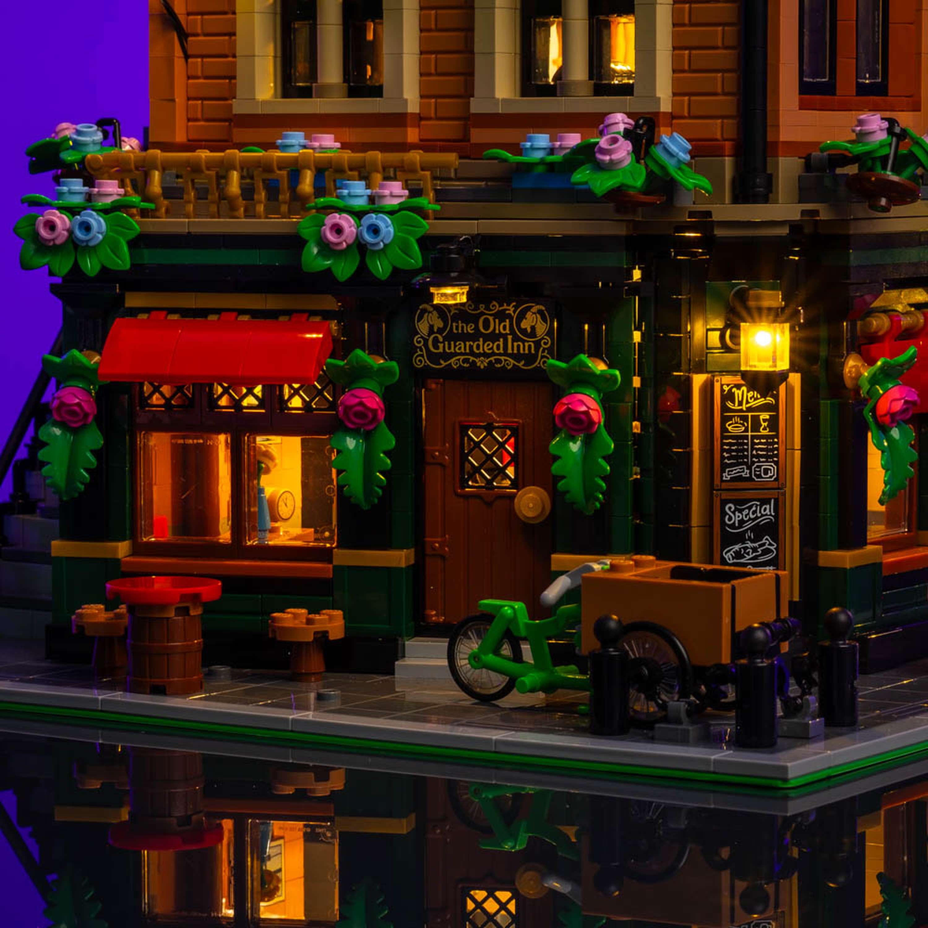 LEGO® 10350 Tudor Corner Işık Kiti