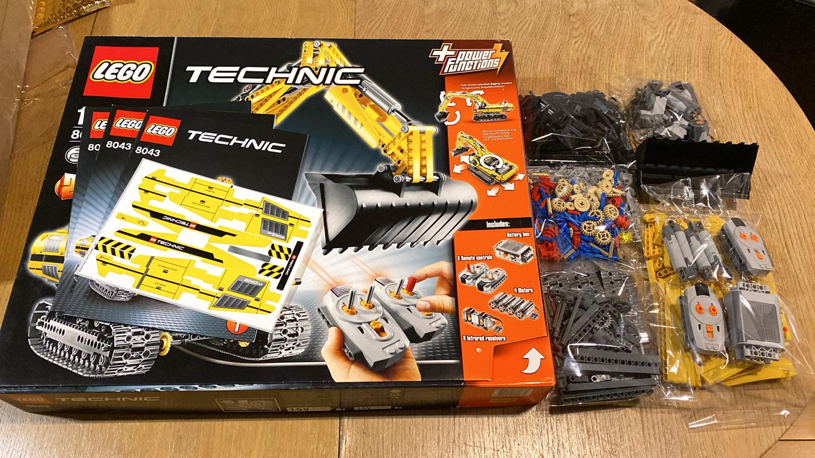 8043 LEGO® Motorized Excavator İkinci el