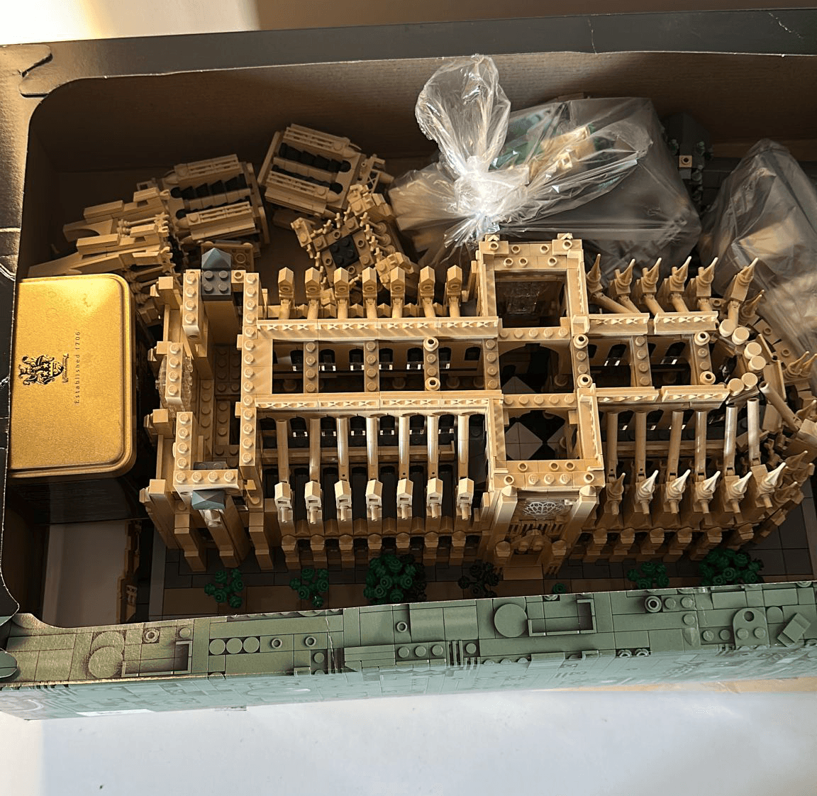 21061 LEGO® Notre-Dame de Paris İkinci el