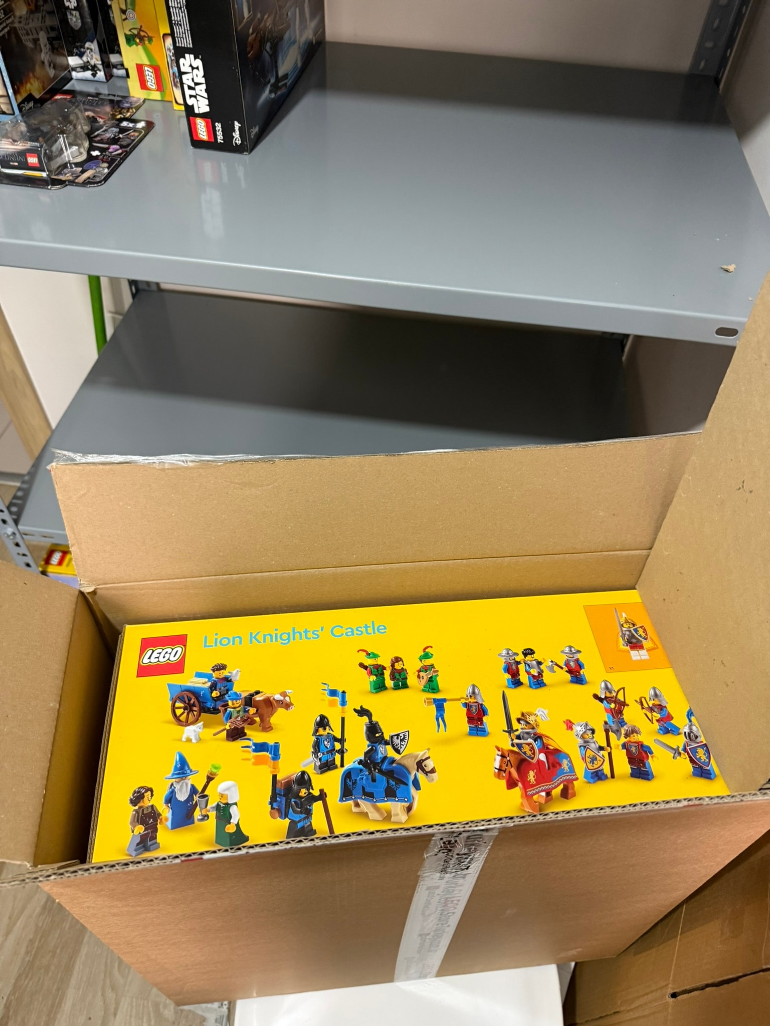 10305 LEGO® Lion Knights' Castle Sıfır Kapalı Kutu