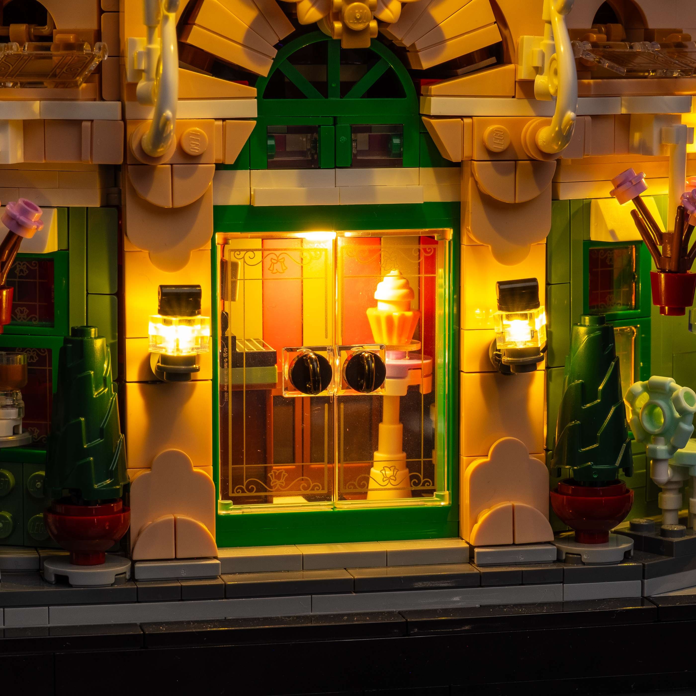 LEGO® 10362 French Café {Cafe}Işık Kiti