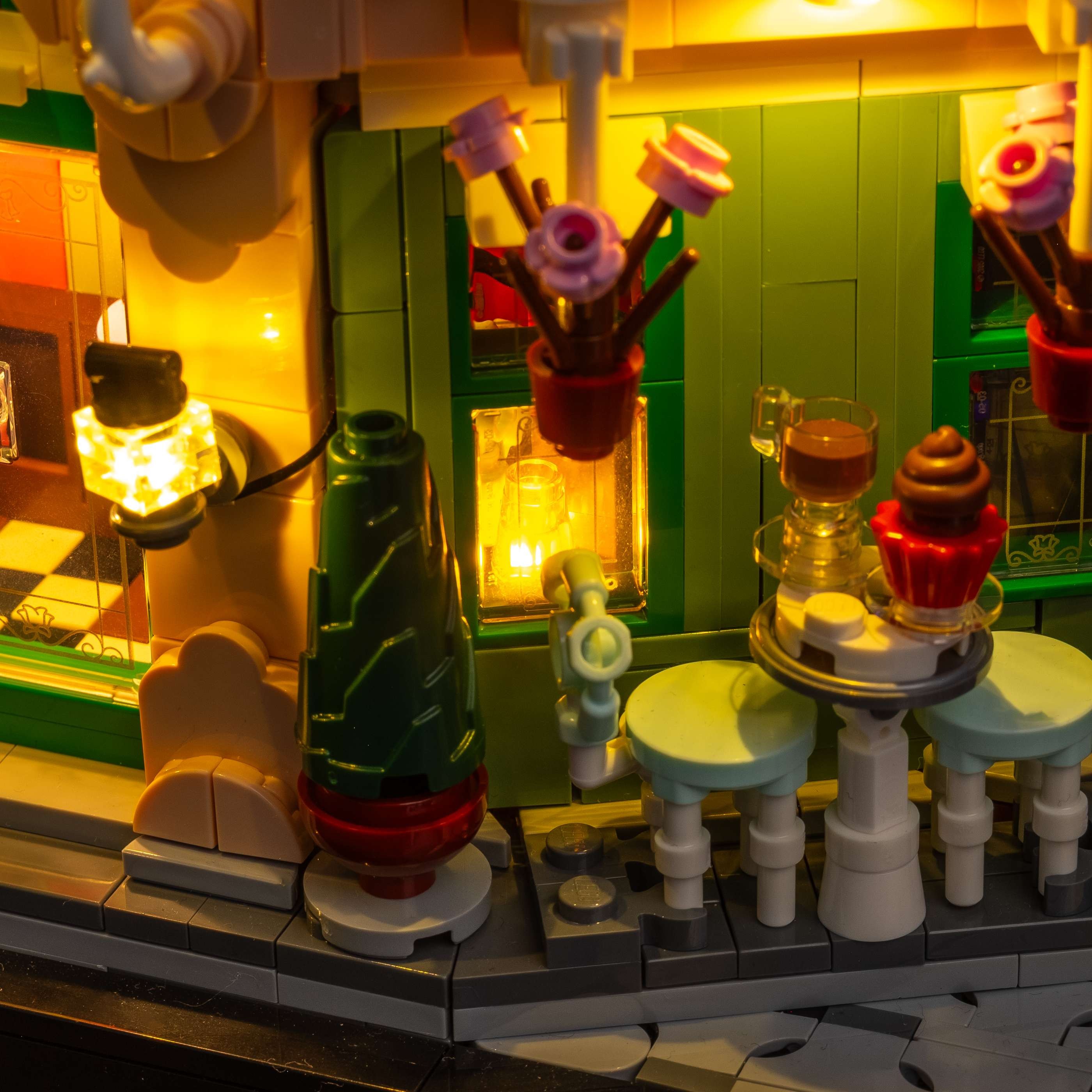 LEGO® 10362 French Café {Cafe}Işık Kiti