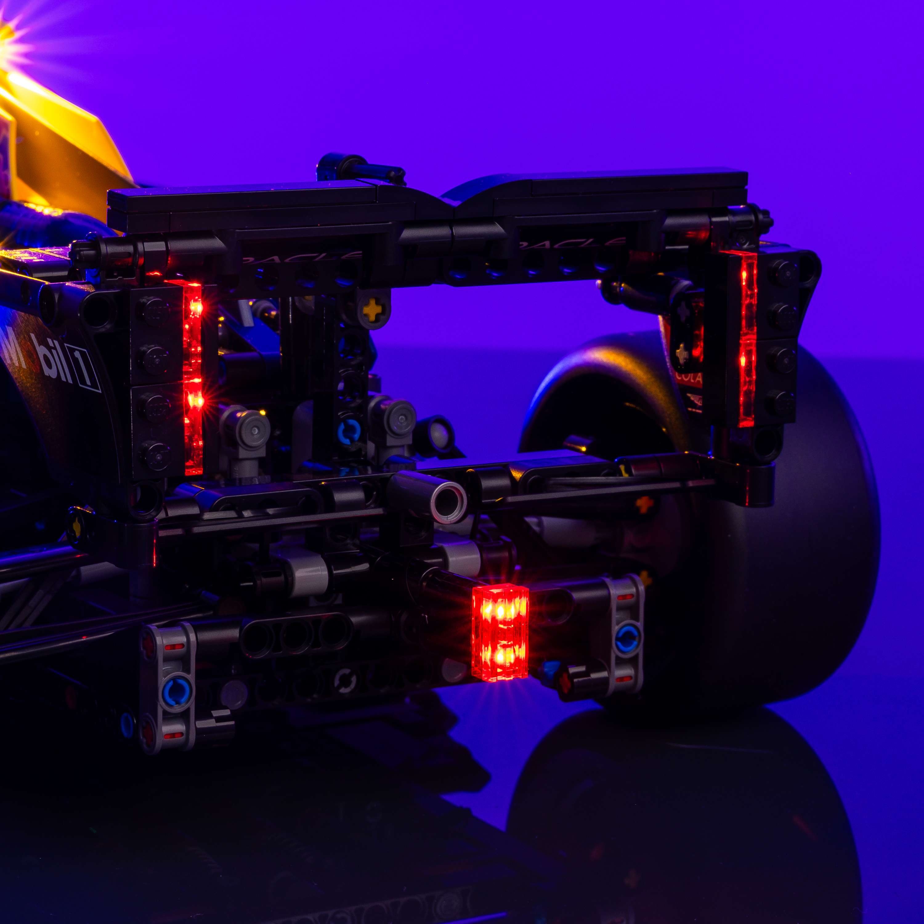 LEGO® 42206 Oracle Red Bull Racing RB20 F1 Car Işık Kiti