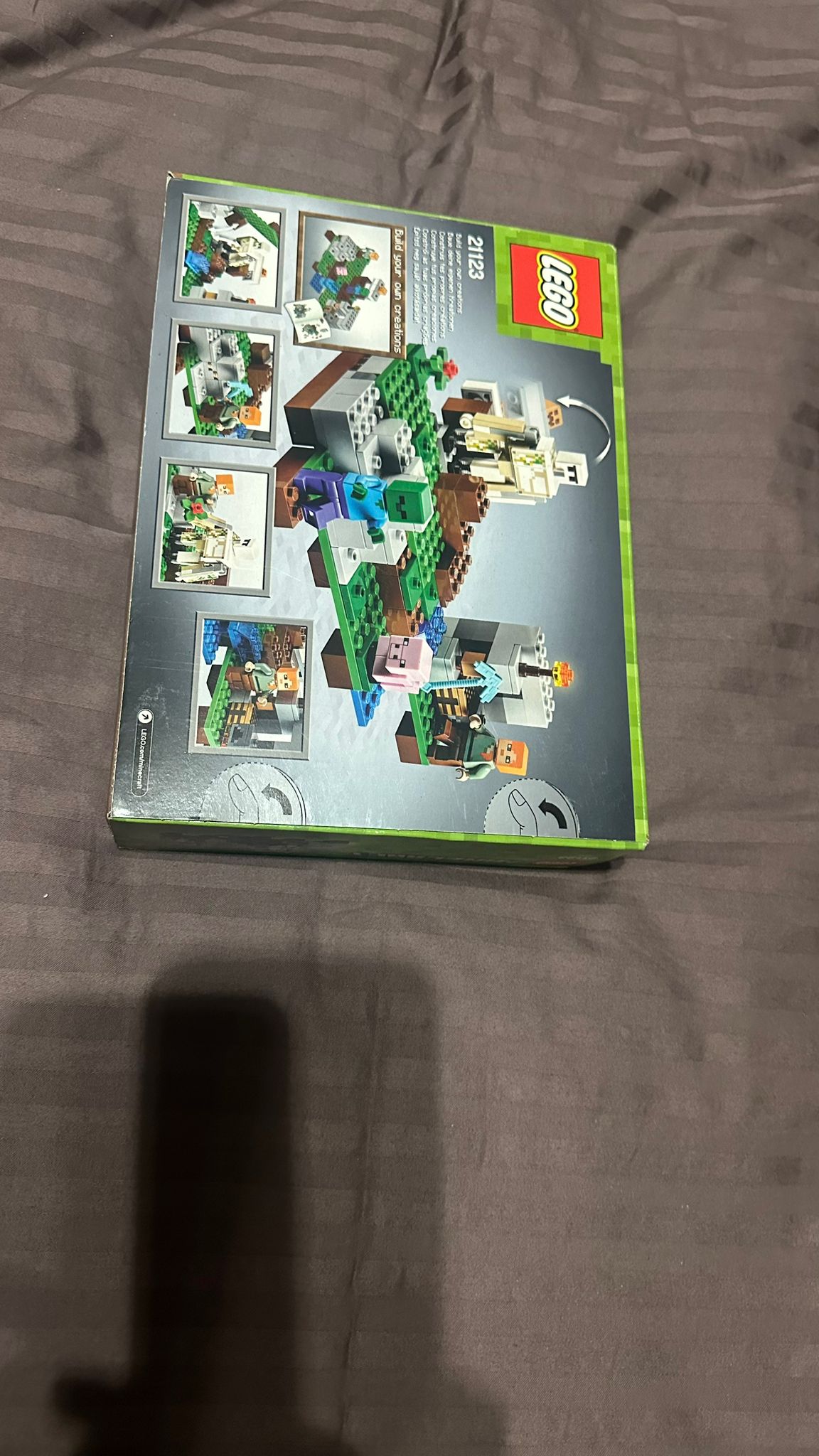 21123 LEGO® The Iron Golem Sıfır Kapalı Kutu