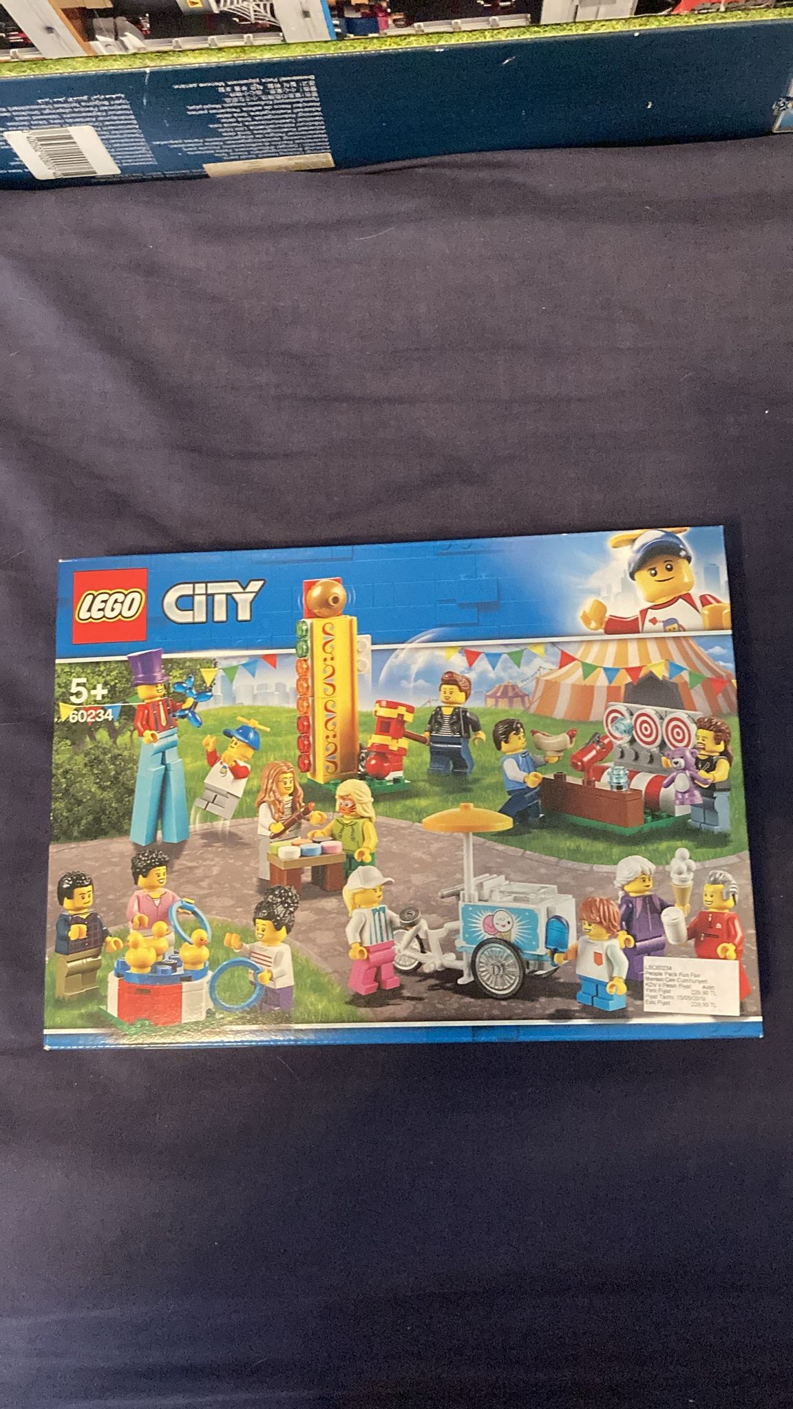 60234 LEGO® People Pack - Fun Fair Sıfır Kapalı Kutu