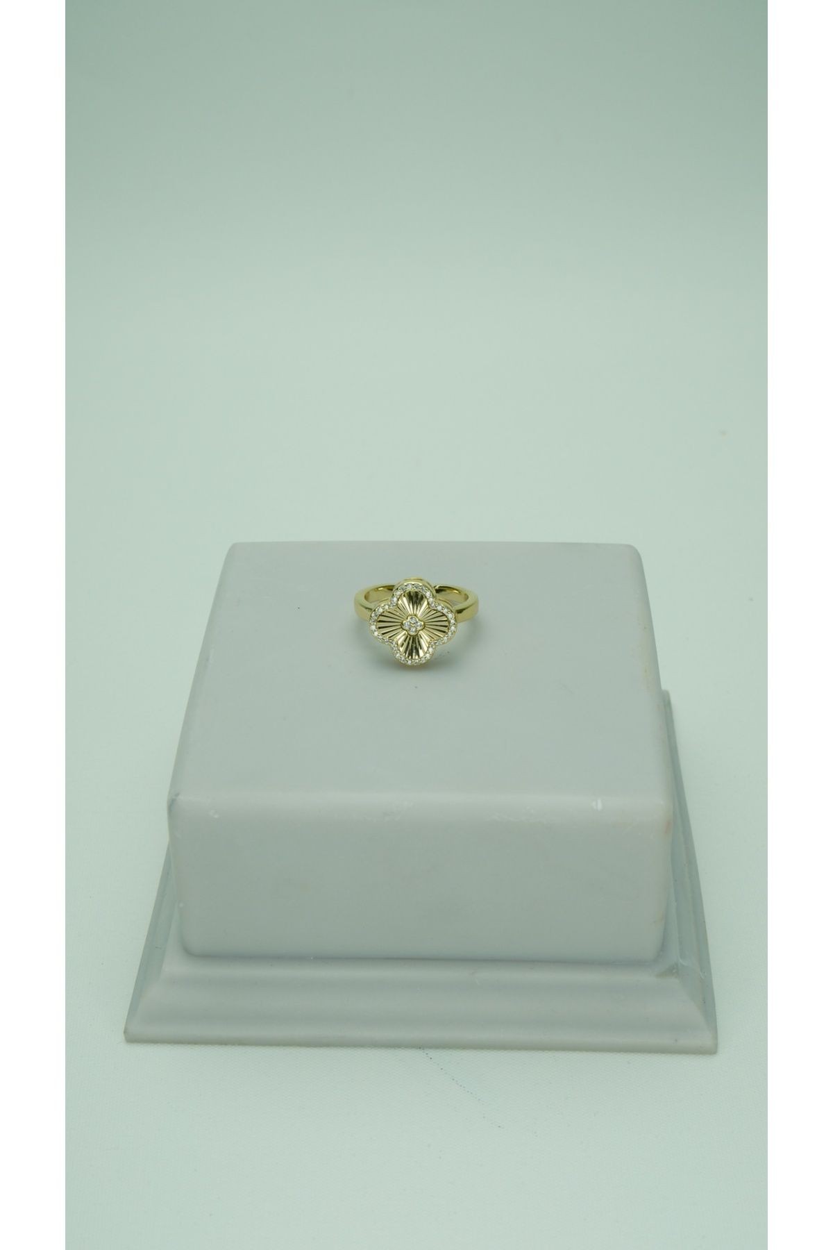 Altın Kaplama Van Cleef Zirkon Taş Detaylı Gold Yüzük