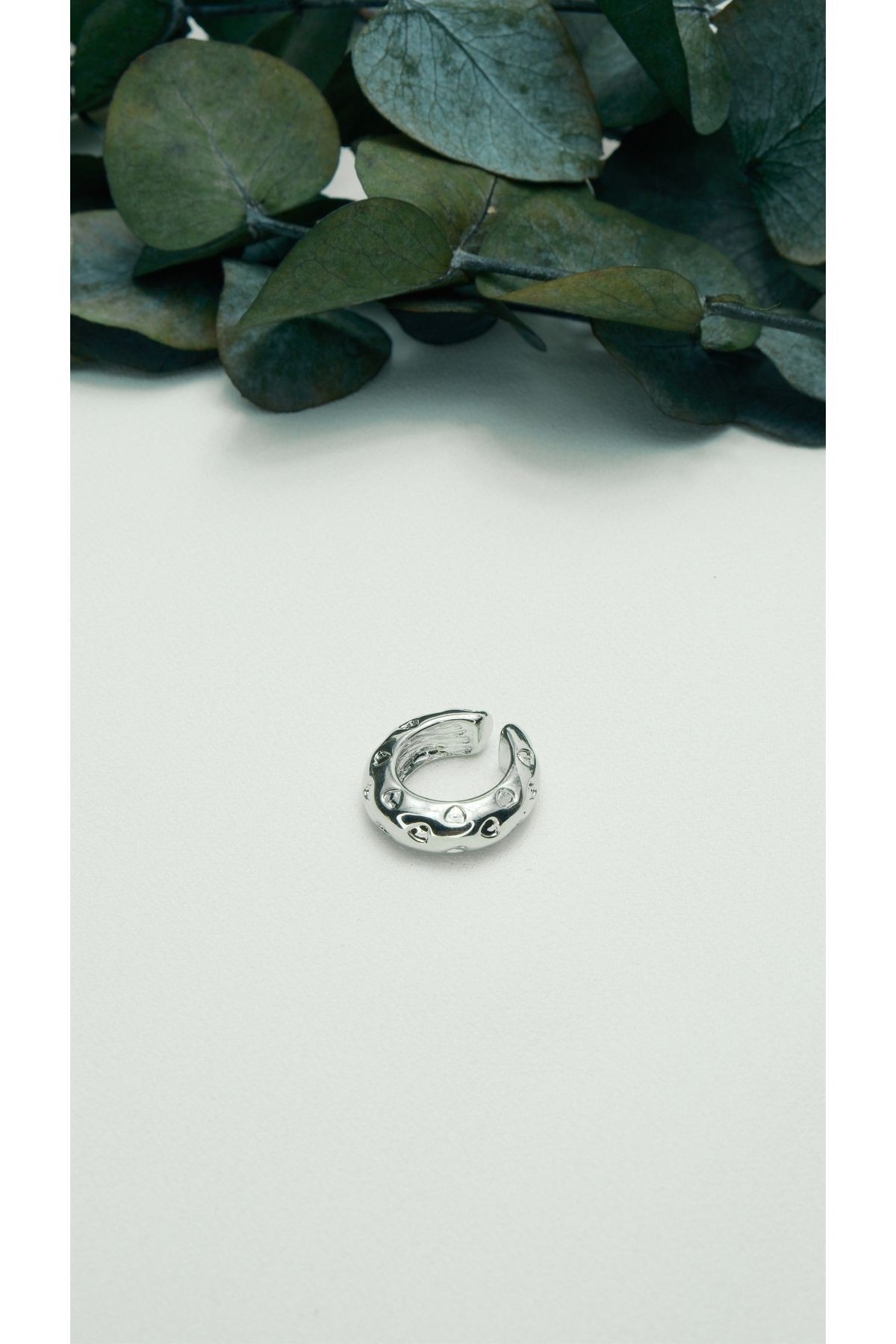 ALTIN KAPLAMA BOMBELİ ÜÇGEN DOKULU EARCUFF SİLVER