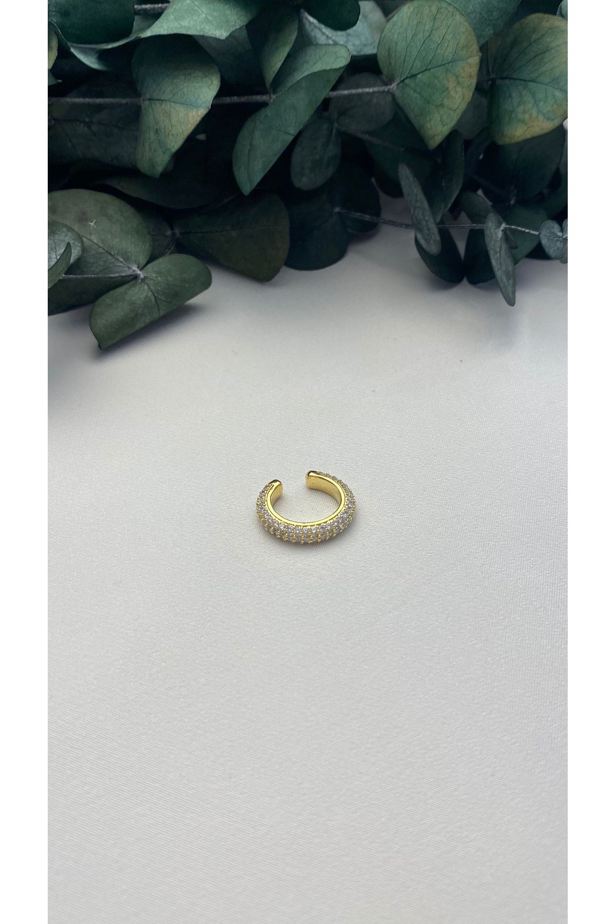 ALTIN KAPLAMA ZİRKON TAŞLI BOMBELİ EARCUFF GOLD