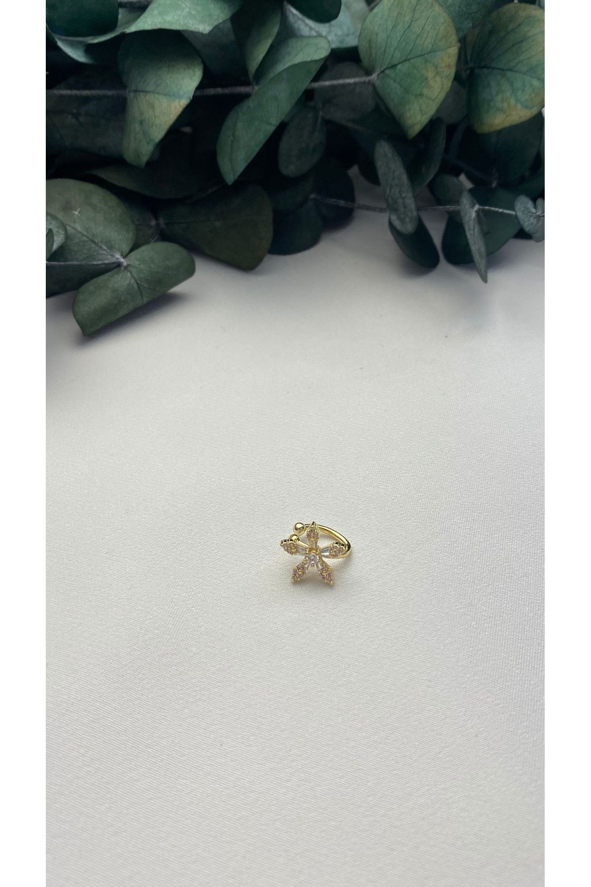 ALTIN KAPLAMA ZİRKON TAŞLI ÇİÇEK EARCUFF GOLD