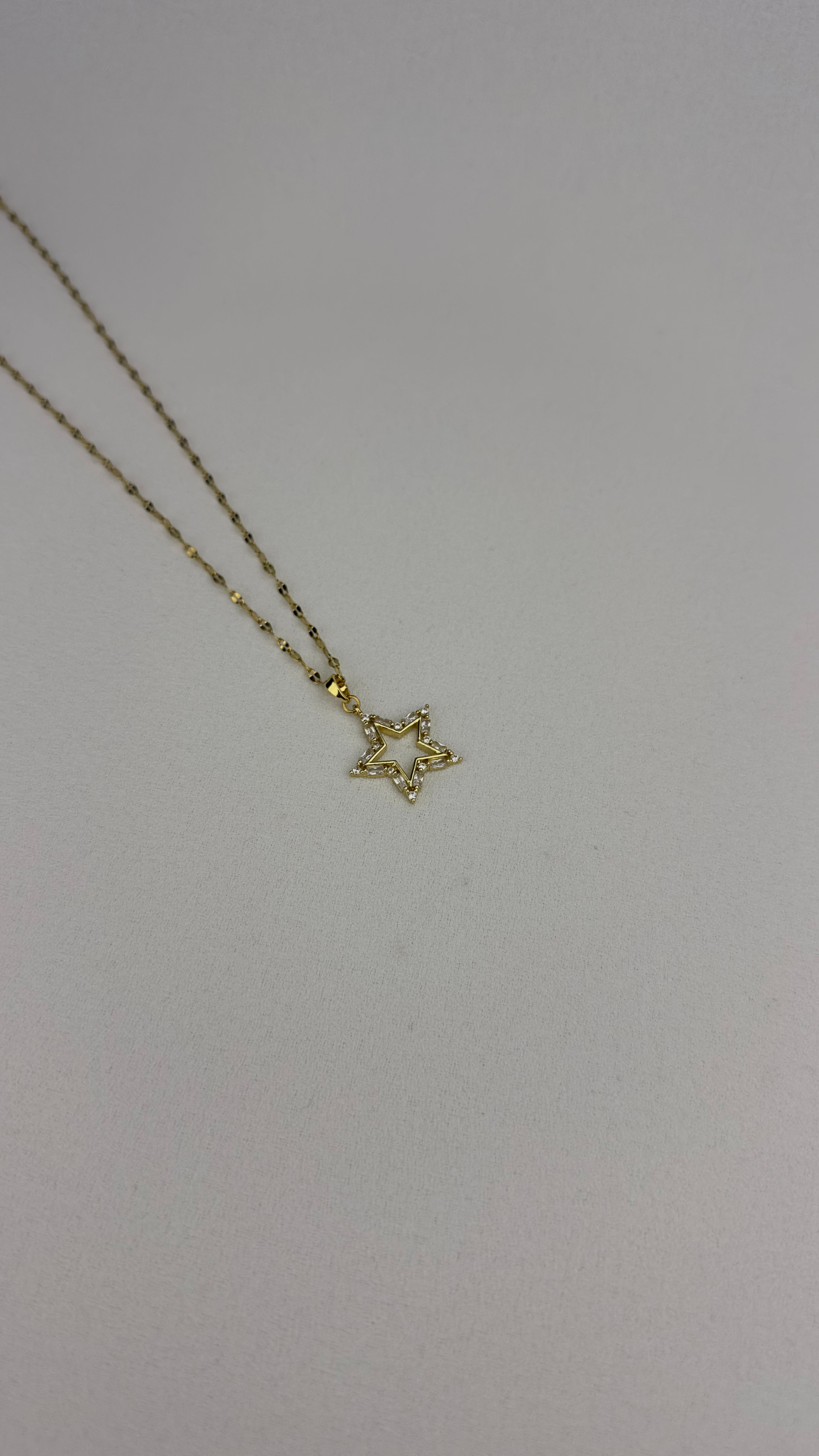 Çelik Yıldız Zirkon Taşlı Kolye Gold 