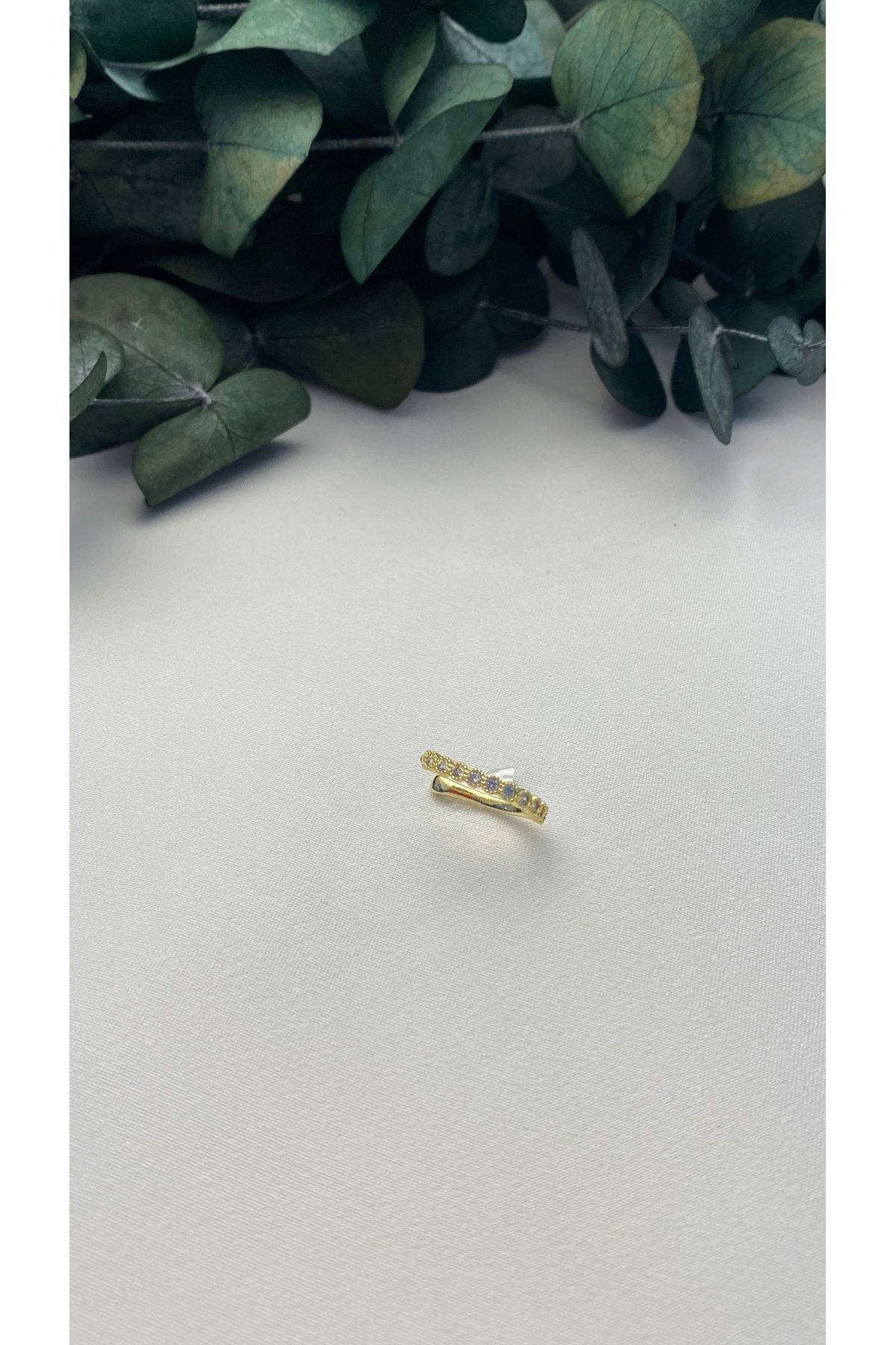 ALTIN KAPLAMA ZİRKON YUVARLAK TAŞLI EARCUFF GOLD
