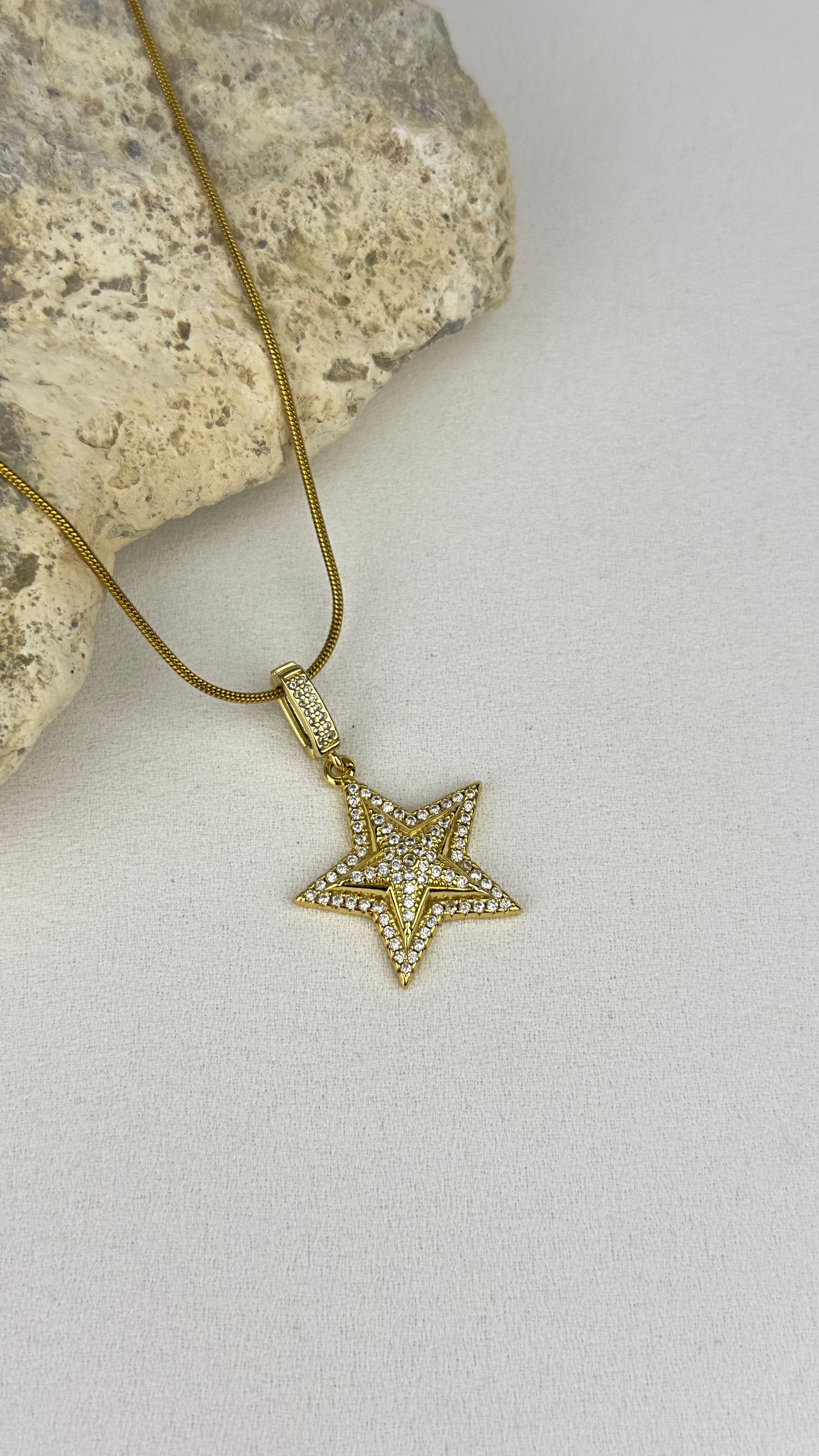 Çelik Büyük Yıldızlı Zirkon Taşlı Kolye Gold