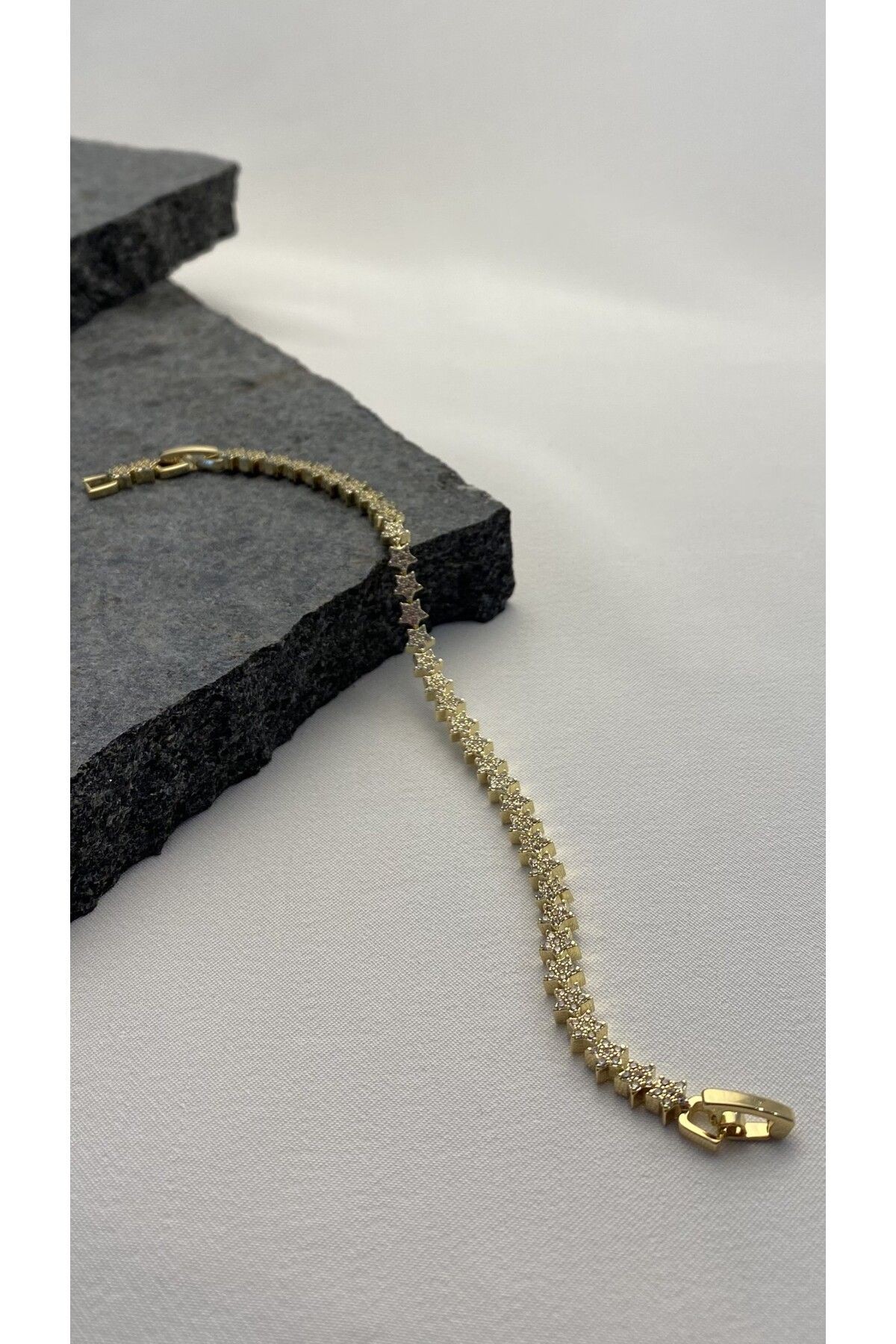 XUPING ZİRKON TAŞLI MİNİMAL YILDIZ YOLU VIP BİLEKLİK GOLD