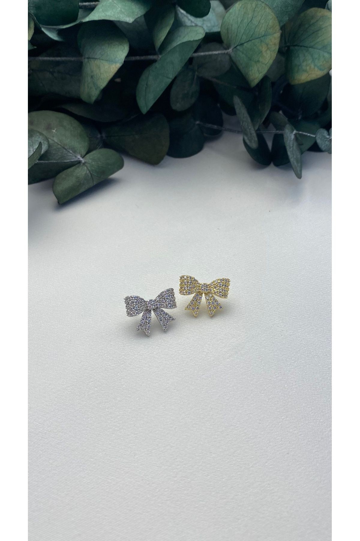 ALTIN KAPLAMA ZİRKON TAŞLI KURDELE EARCUFF GOLD