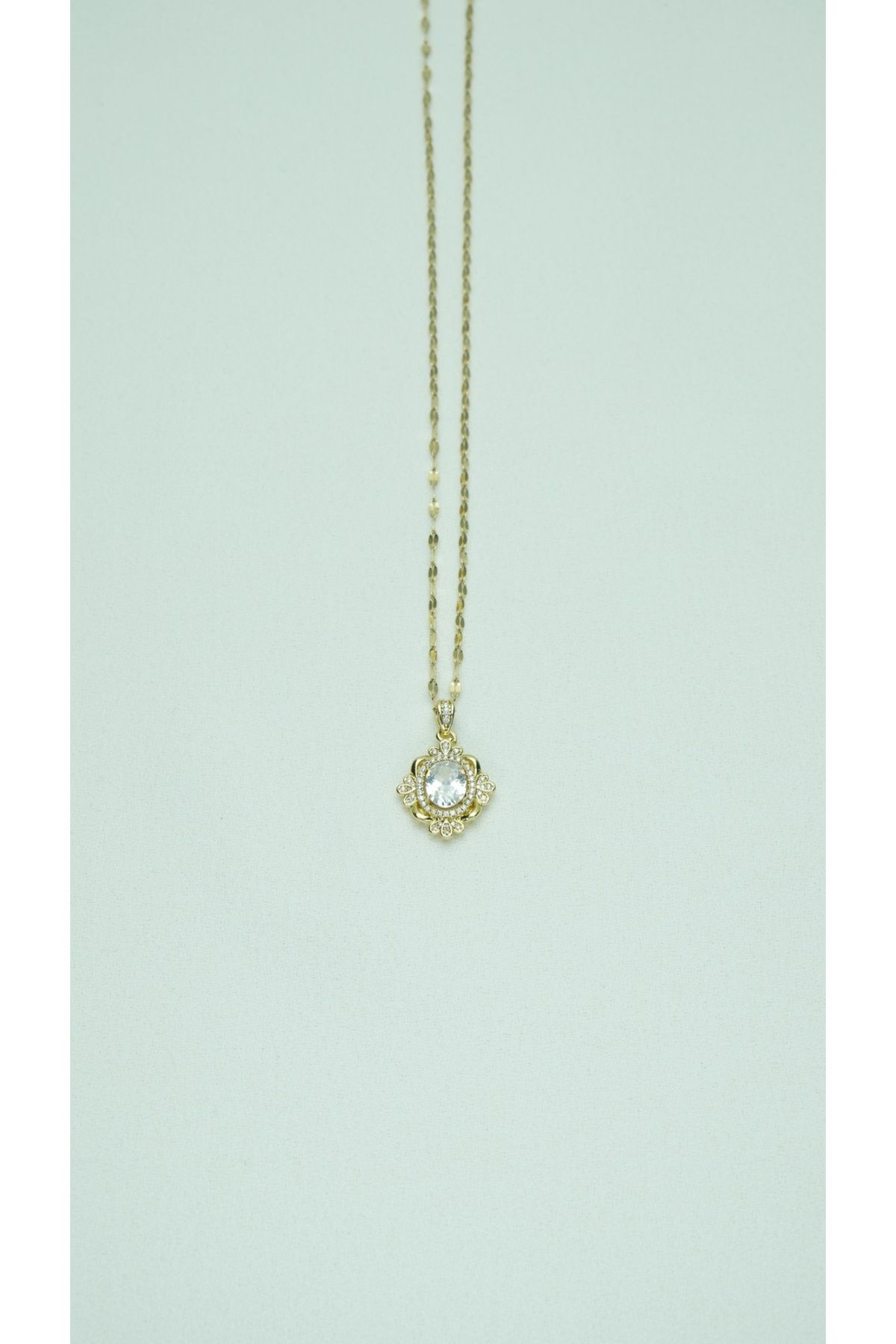 Çelik Taşlı Vintage Işlemeli Matmazel Pinterest Gold Kolye