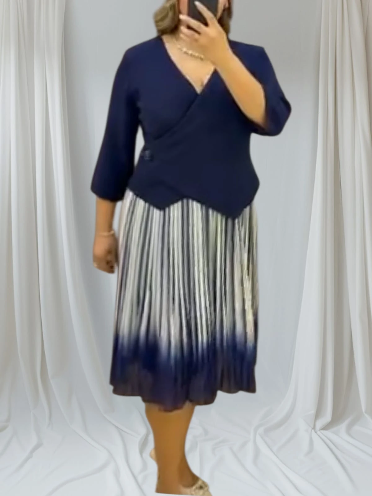 Krep Kumaş Alt Kısmı Pilise Şifon Tasarım Elbise