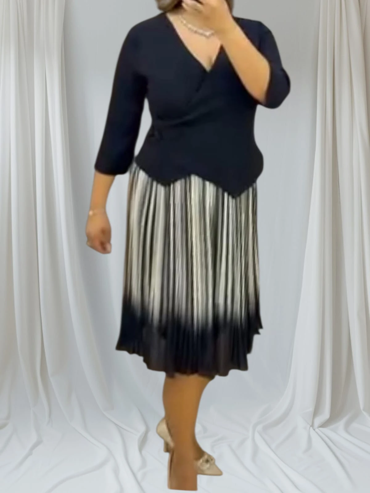 Krep Kumaş Alt Kısmı Pilise Şifon Tasarım Elbise