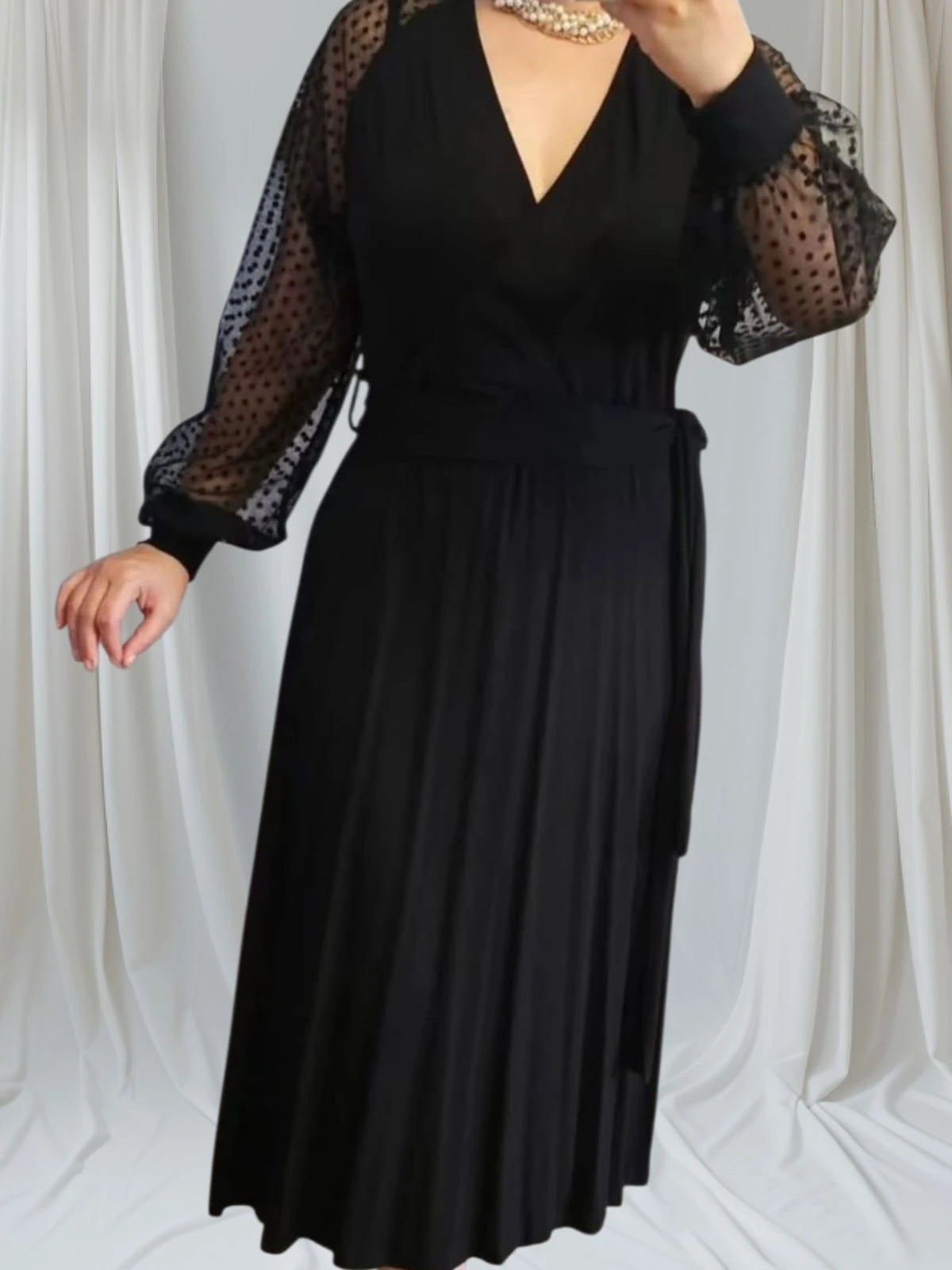 Siyah Penye Kumaş Kolu Tül Elbise