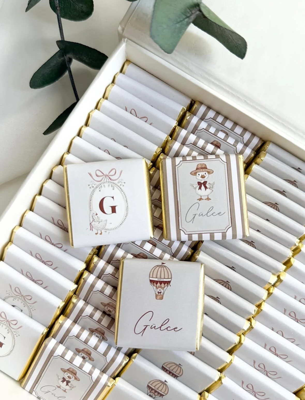 Kitap Kutuda Bebek Çikolatası 100 Adet