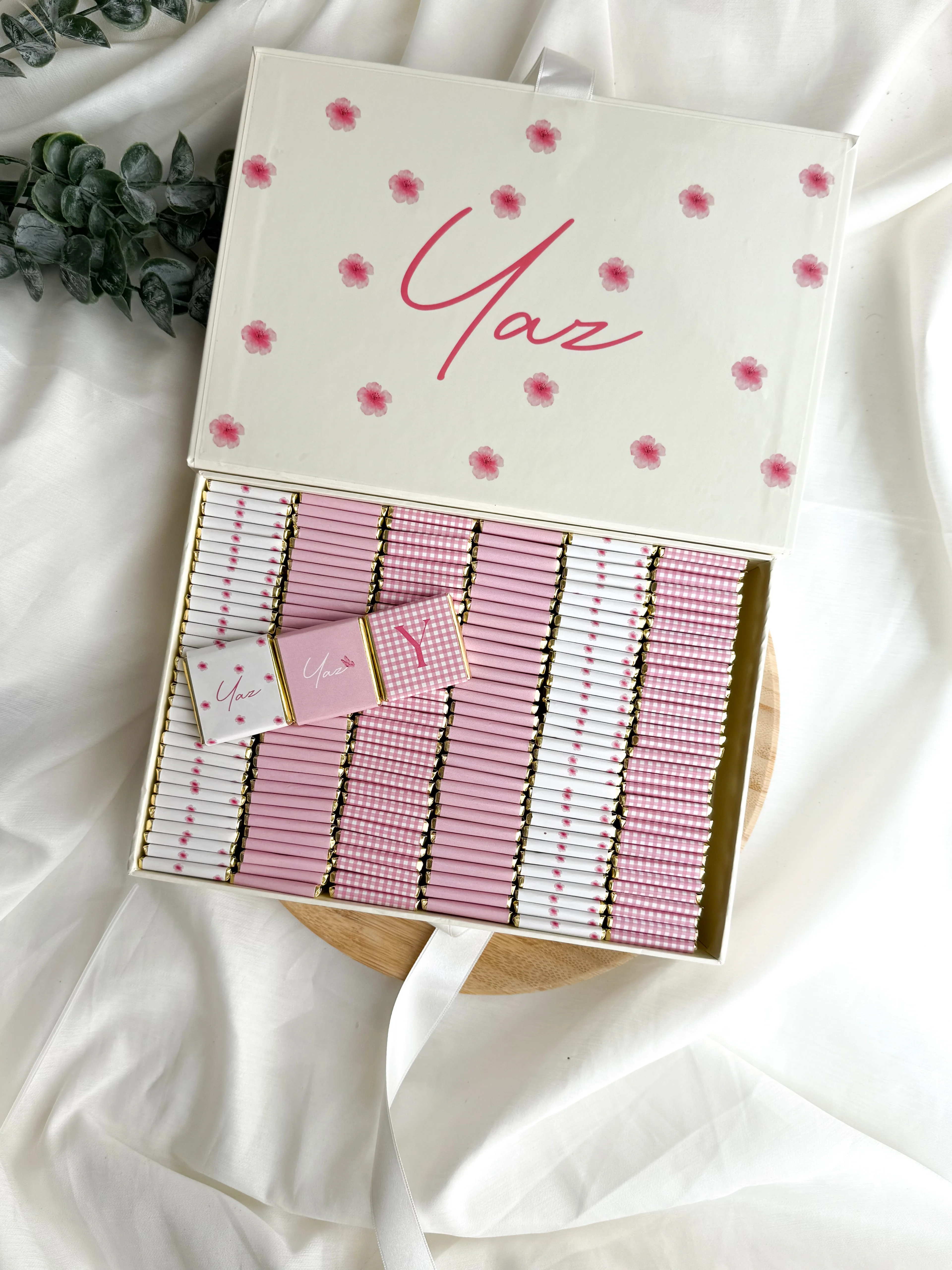 Kitap Kutuda 100 Adet Bebek Çikolatası