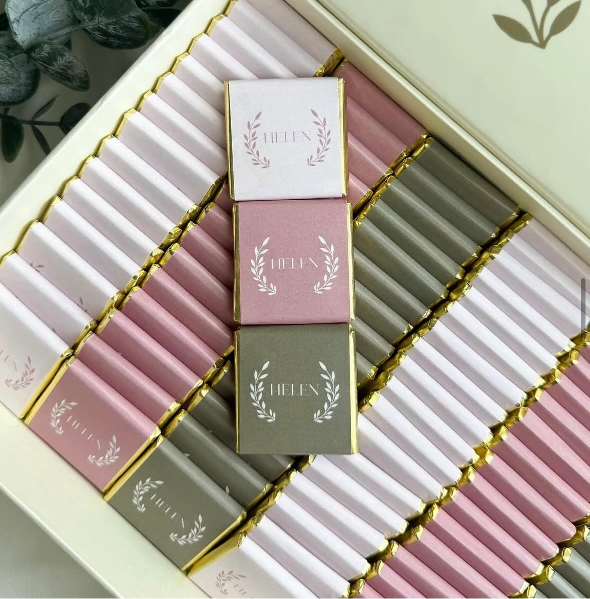 Kitap Kutuda Bebek Çikolatası 100 Adet