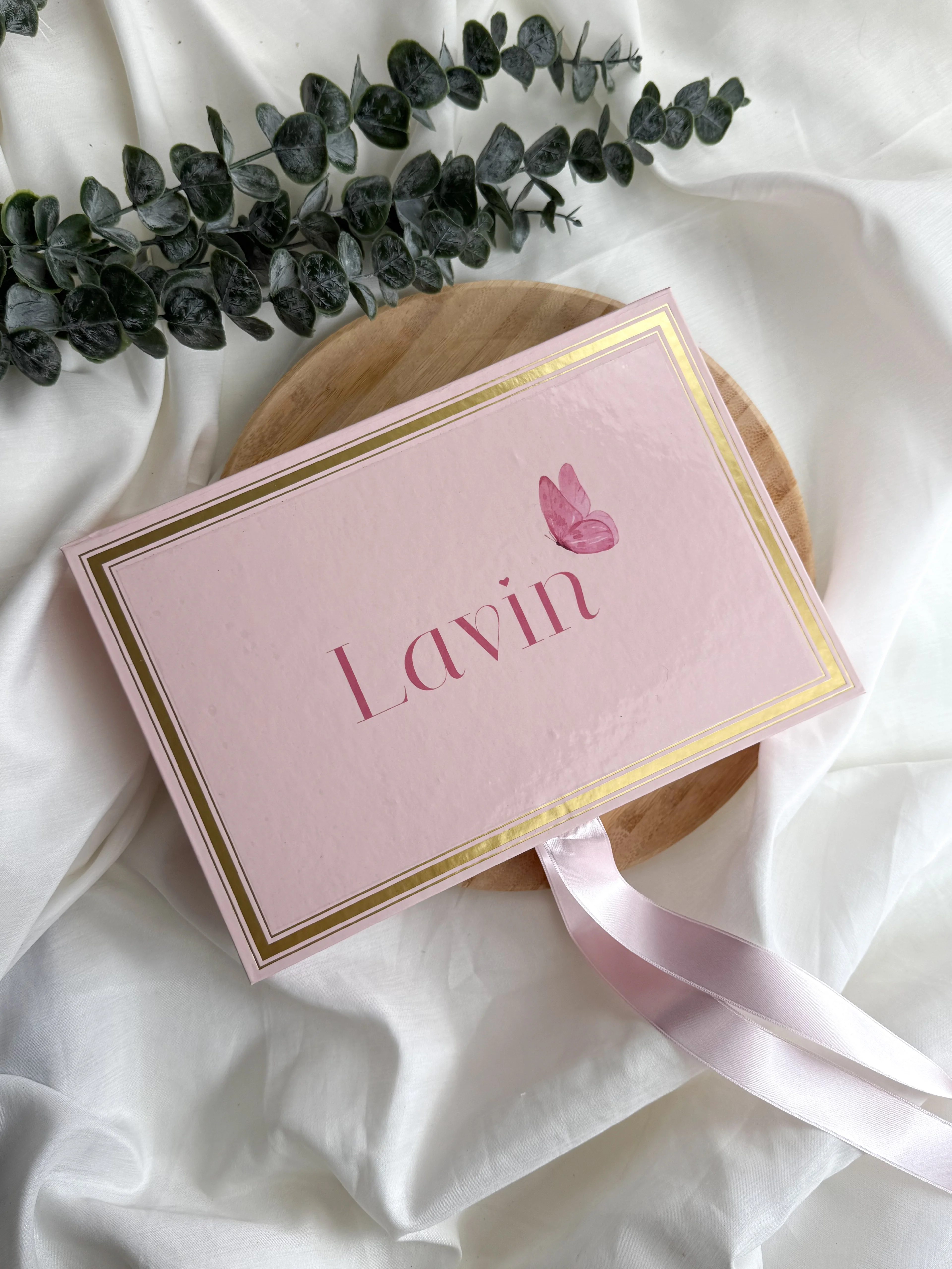 Kitap Kutuda Bebek Çikolatası