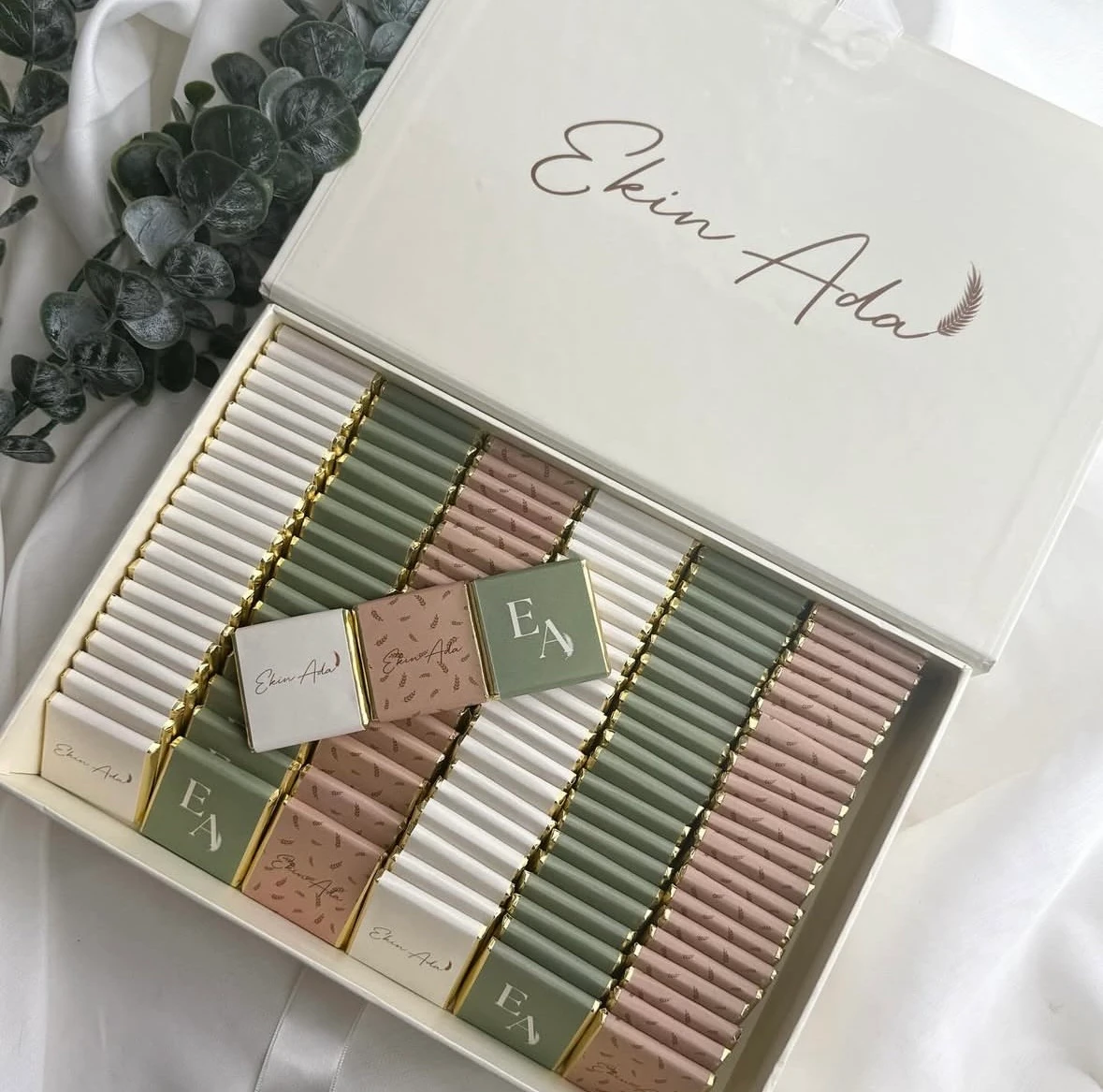 Kitap Kutuda Bebek Çikolatası 100 Adet